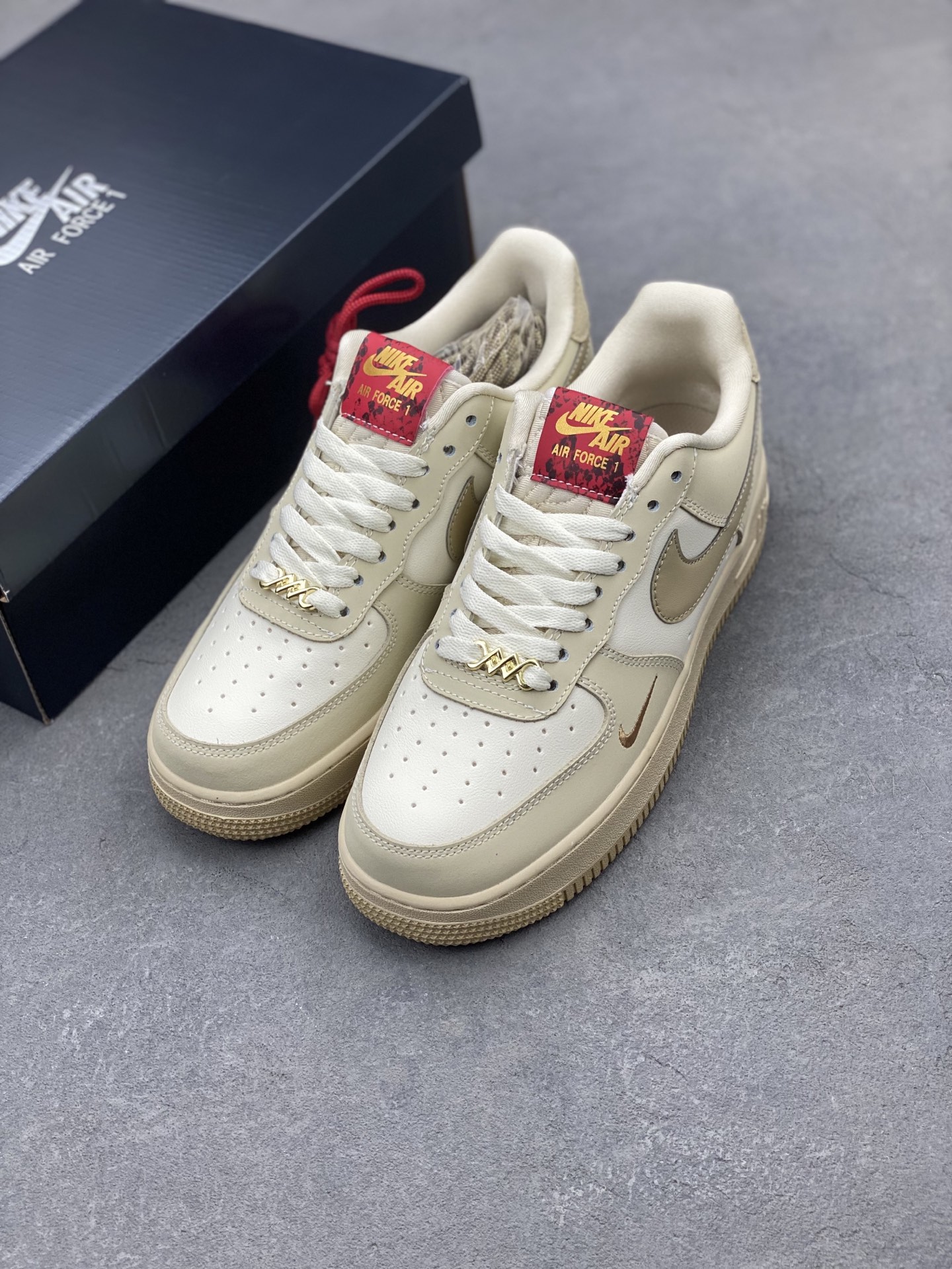 Nike Air Force 1 Low: Stylish, Comfortable, and Versatile Sneakers for Every Day 9 i1740672727411 4315 0 7