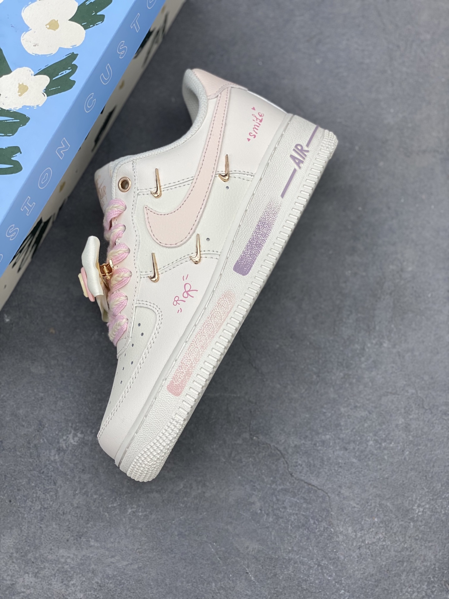 Nike Air Force 1 '07 Custom 'Love Bow' Sneakers - Stylish & Unique 8 i1740758478695 649 0 6