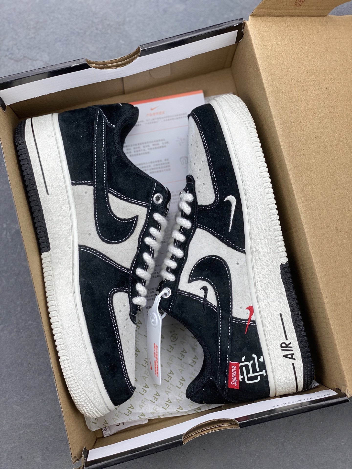 Nike Air Force 1 '07 Low Supreme Collaboration Black/Cream Sneakers 10 i1740758544191 2463 0 8