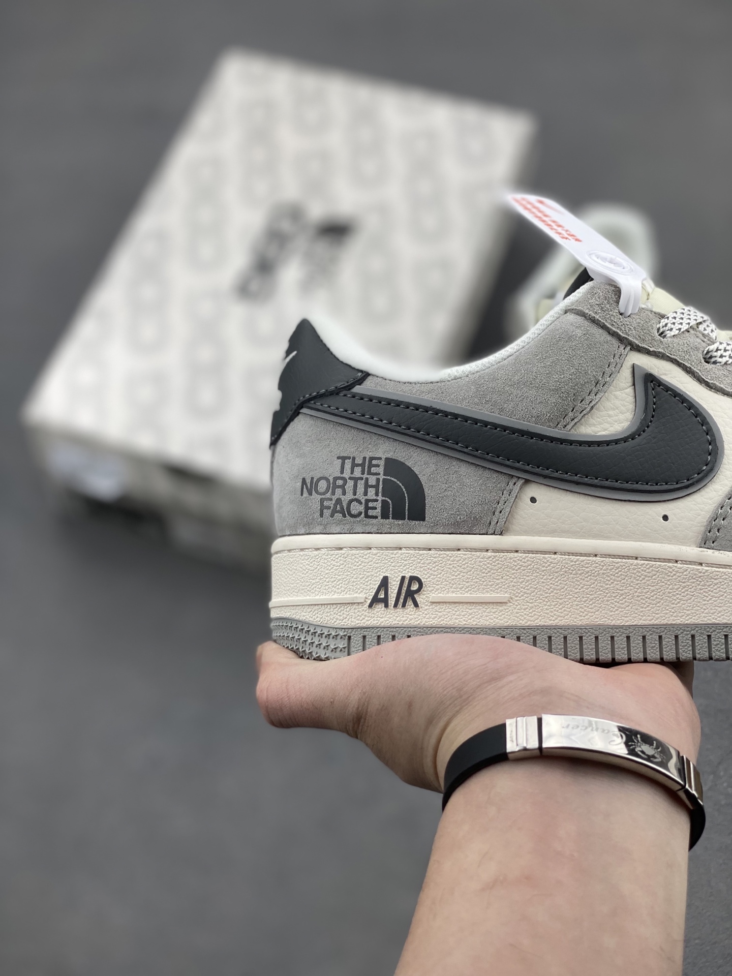 Nike Air Force 1 '07 Low The North Face Sneakers - Limited Edition 6 i1740758637491 5888 0 4
