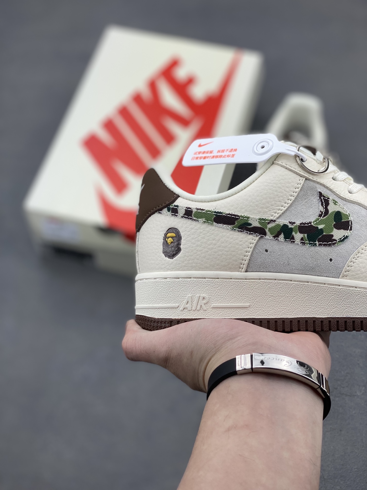 Nike Air Force 1 '07 Low BAPE Sneakers Limited Edition - DF0188-030 6 i1740758690730 3022 0 4