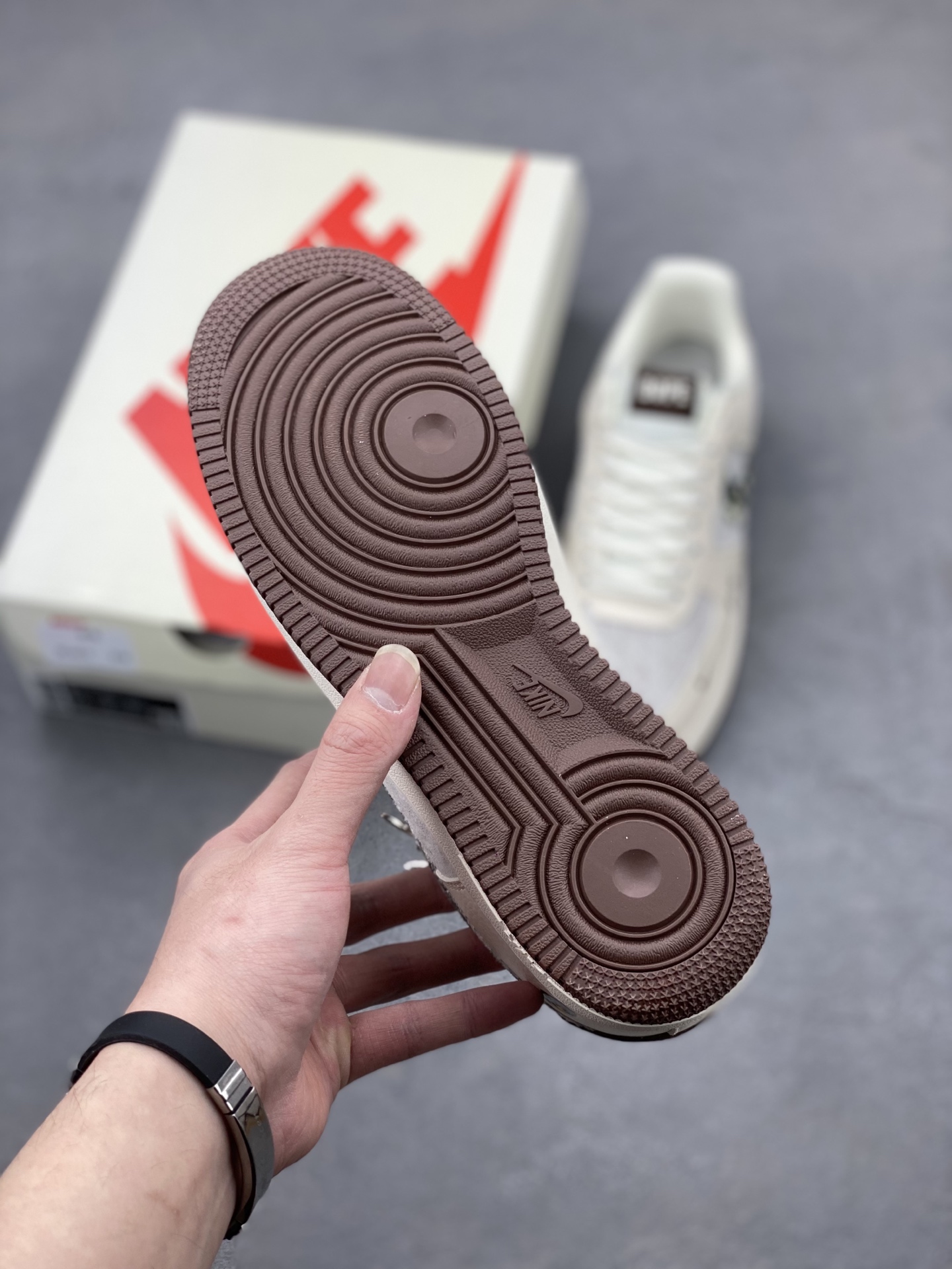 Nike Air Force 1 '07 Low BAPE Sneakers Limited Edition - DF0188-030 7 i1740758691295 468 0 5