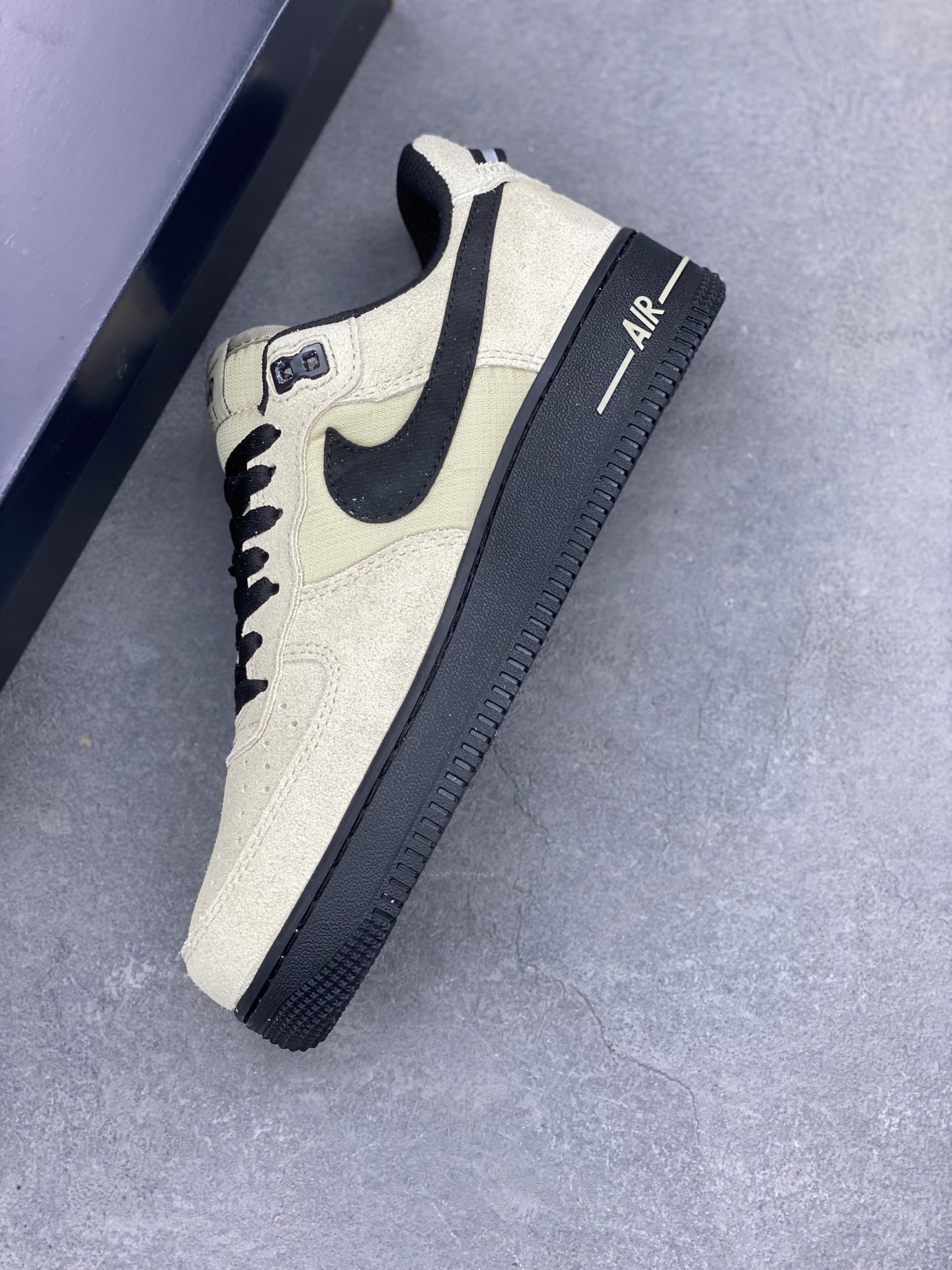 Nike Air Force 1 '07 Low Sneakers HV6526-200 Limited Edition 8 i1740846661313 6521 0 6