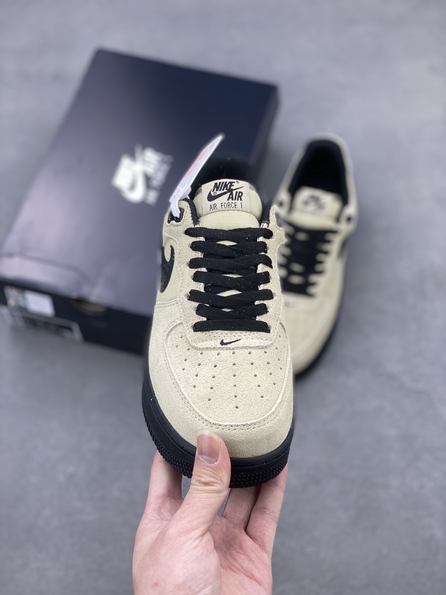 Nike Air Force 1 '07 Low Sneakers HV6526-200 Limited Edition 3 i1740846661328 4595 0 1