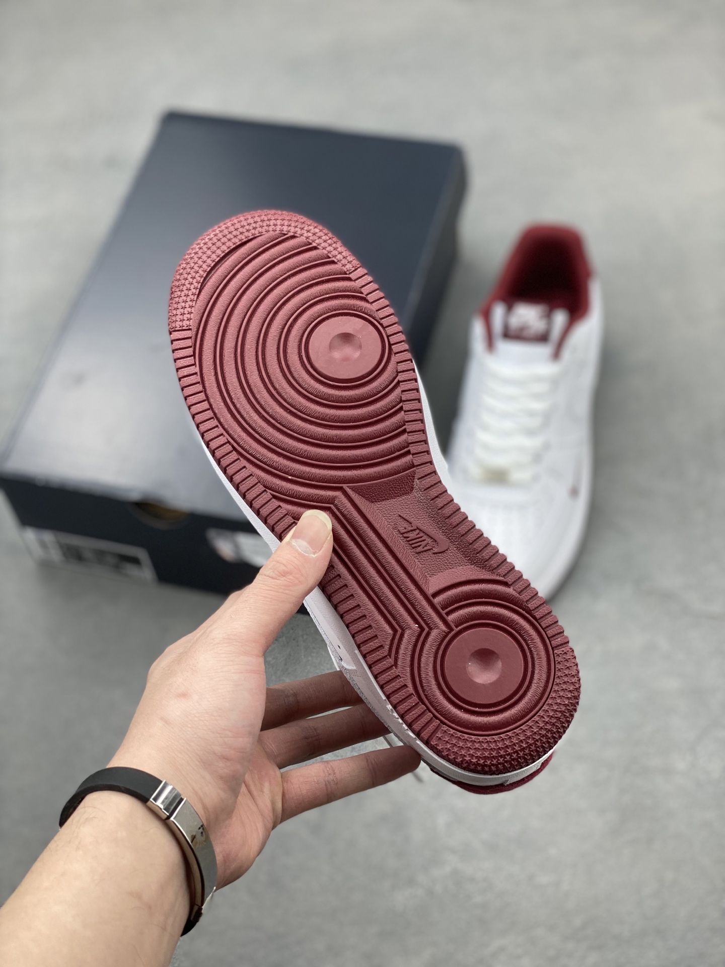 Nike Air Force 1 '07 Low White Burgundy Casual Sneakers HM9483-100 7 i1740846739732 7650 0 5