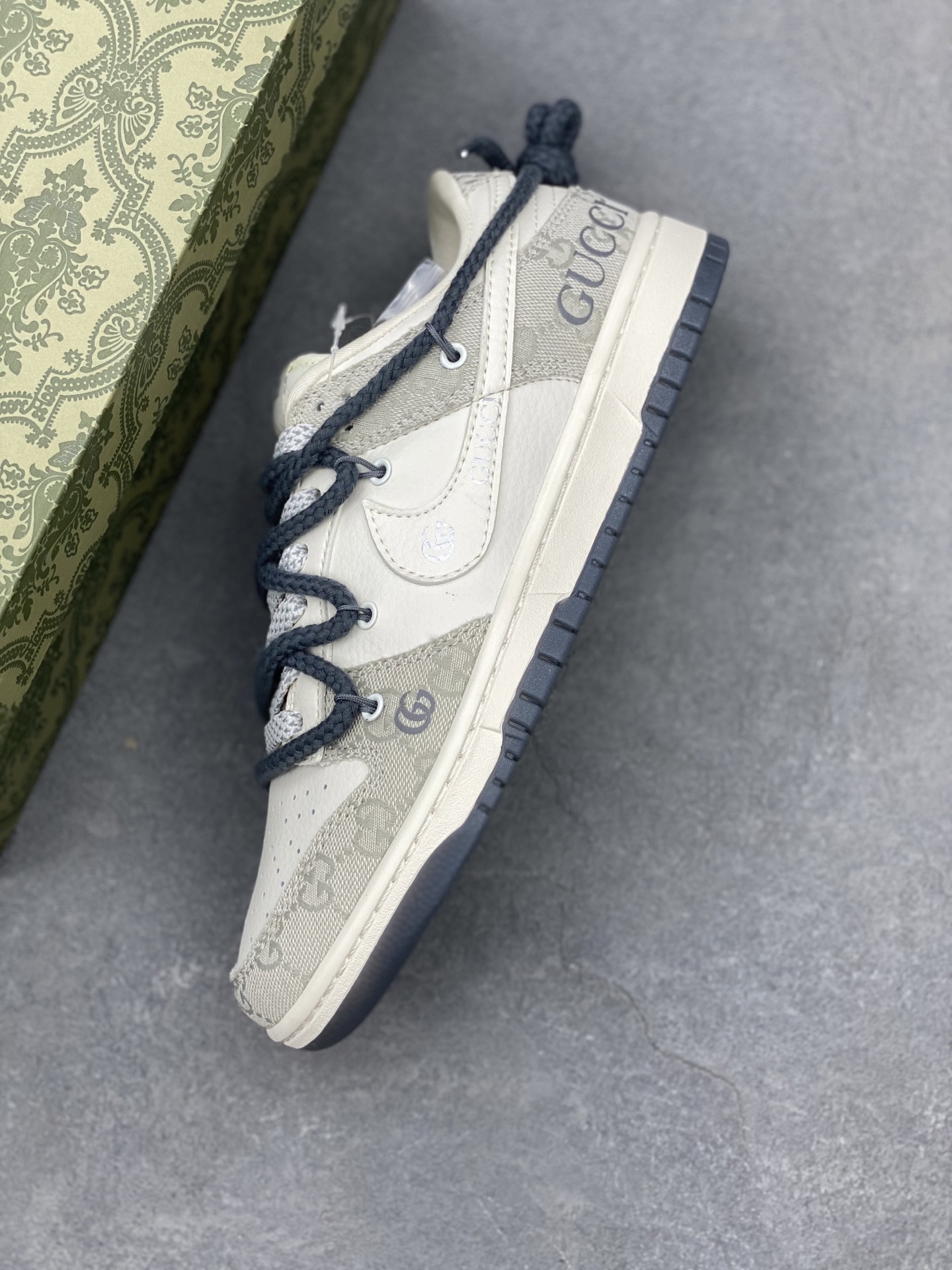 Nike SB Dunk Low "Gucci" Custom Sneakers - Grey & White Designer Shoes 7 i1740851705617 3498 0 6