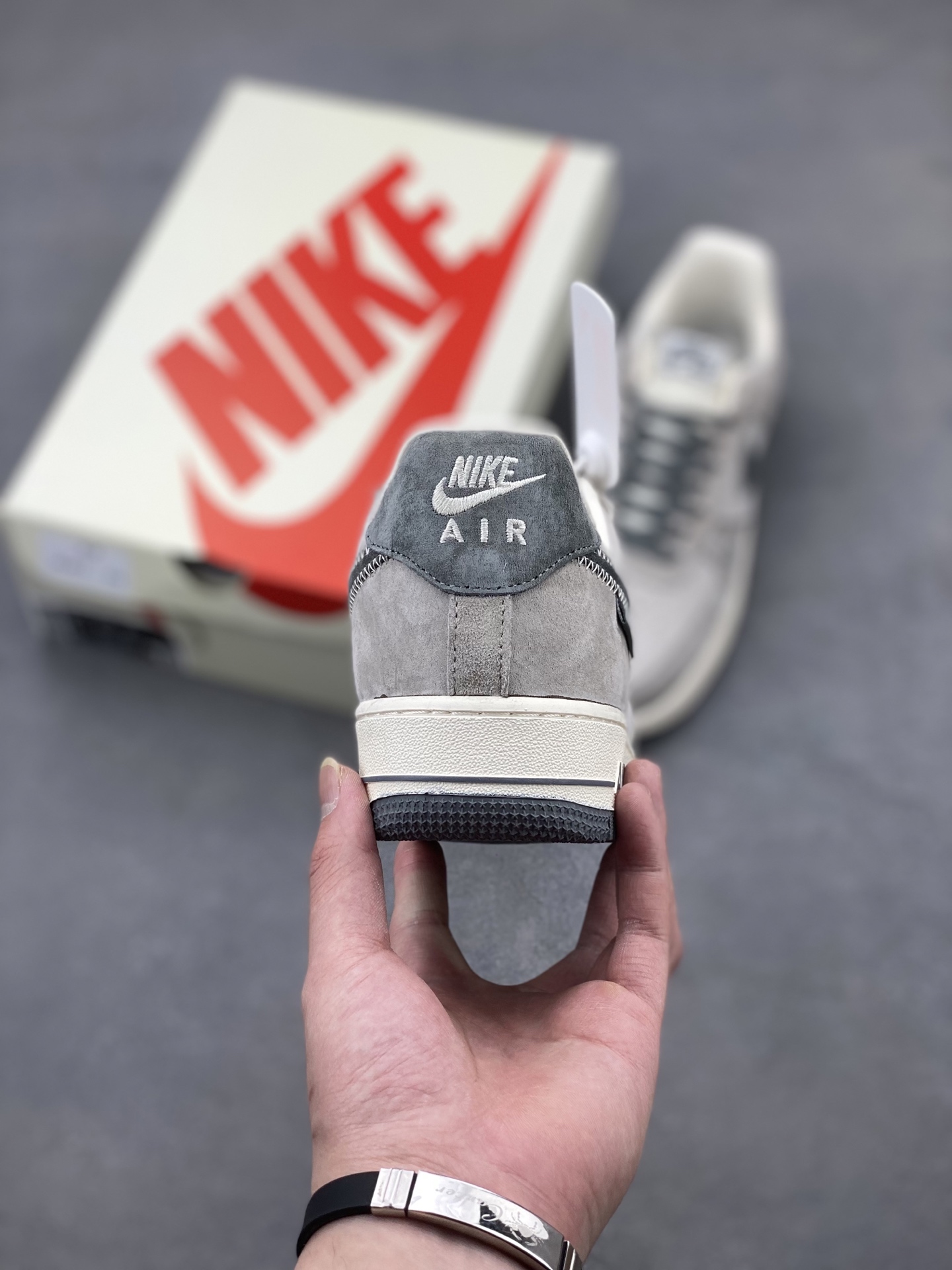 Nike Air Force 1 '07 Low Grey Suede Sneakers Limited Edition 5 i1740933960402 7170 0 3
