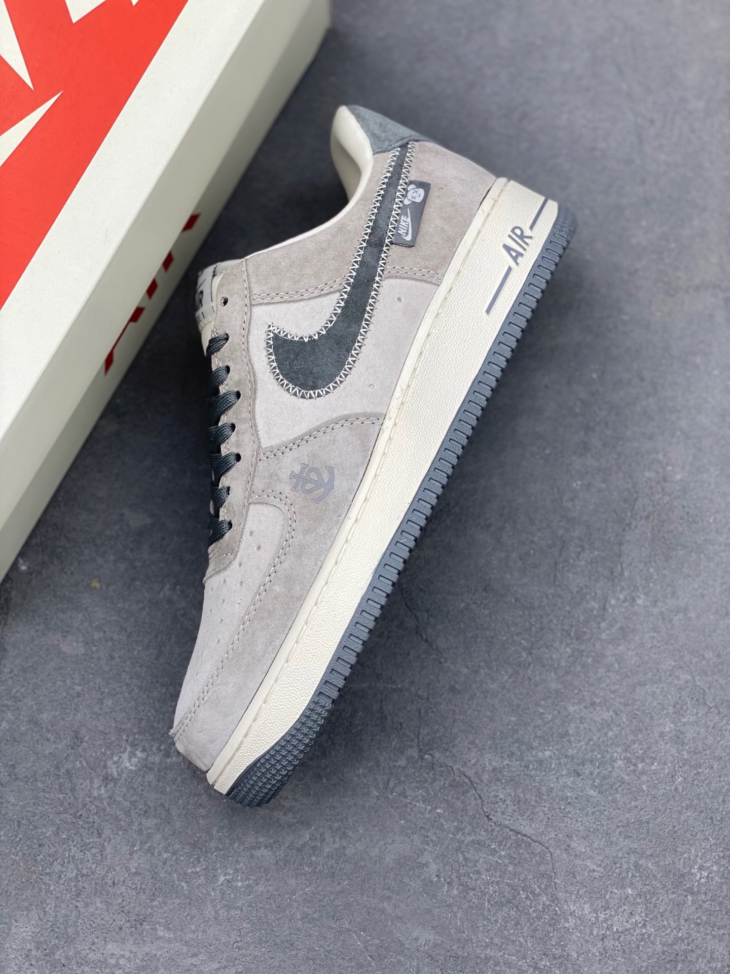 Nike Air Force 1 '07 Low Grey Suede Sneakers Limited Edition 8 i1740934004724 2345