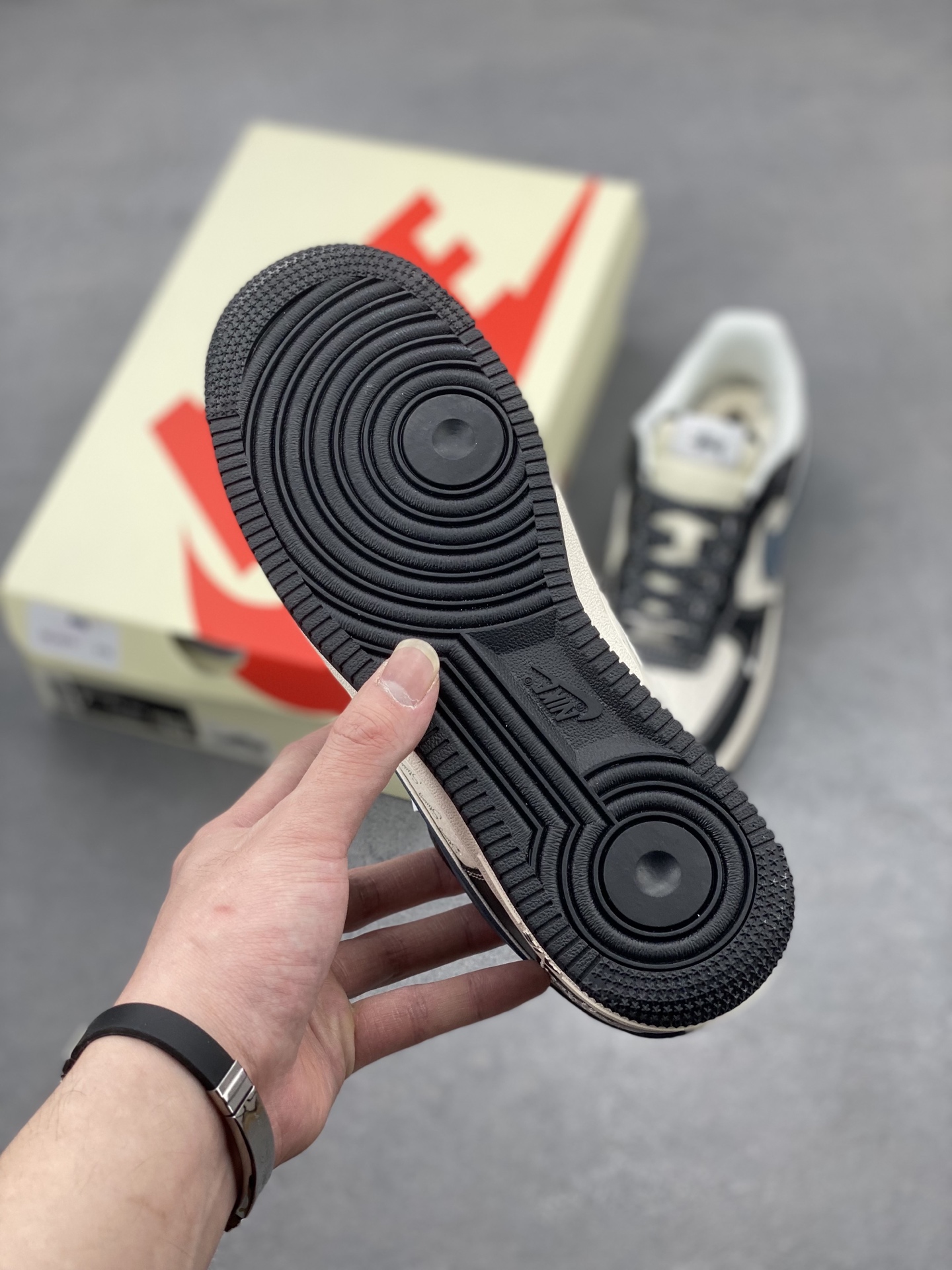 Nike Air Force 1 '07 Low Black/White Sneakers - Limited Edition 7 i1740934027043 6581 0 5