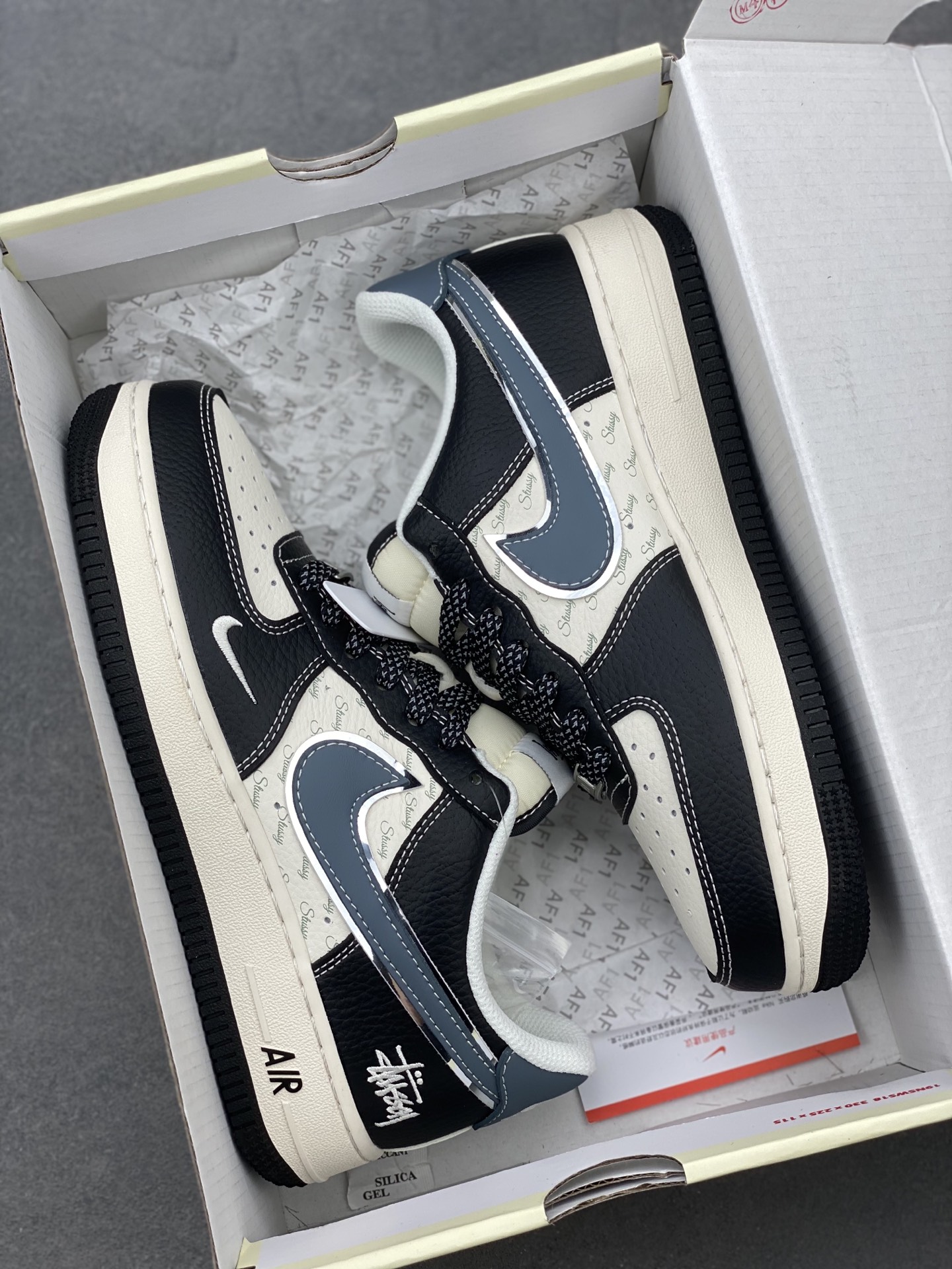 Nike Air Force 1 '07 Low Black/White Sneakers - Limited Edition 10 i1740934033570 4004 0 8