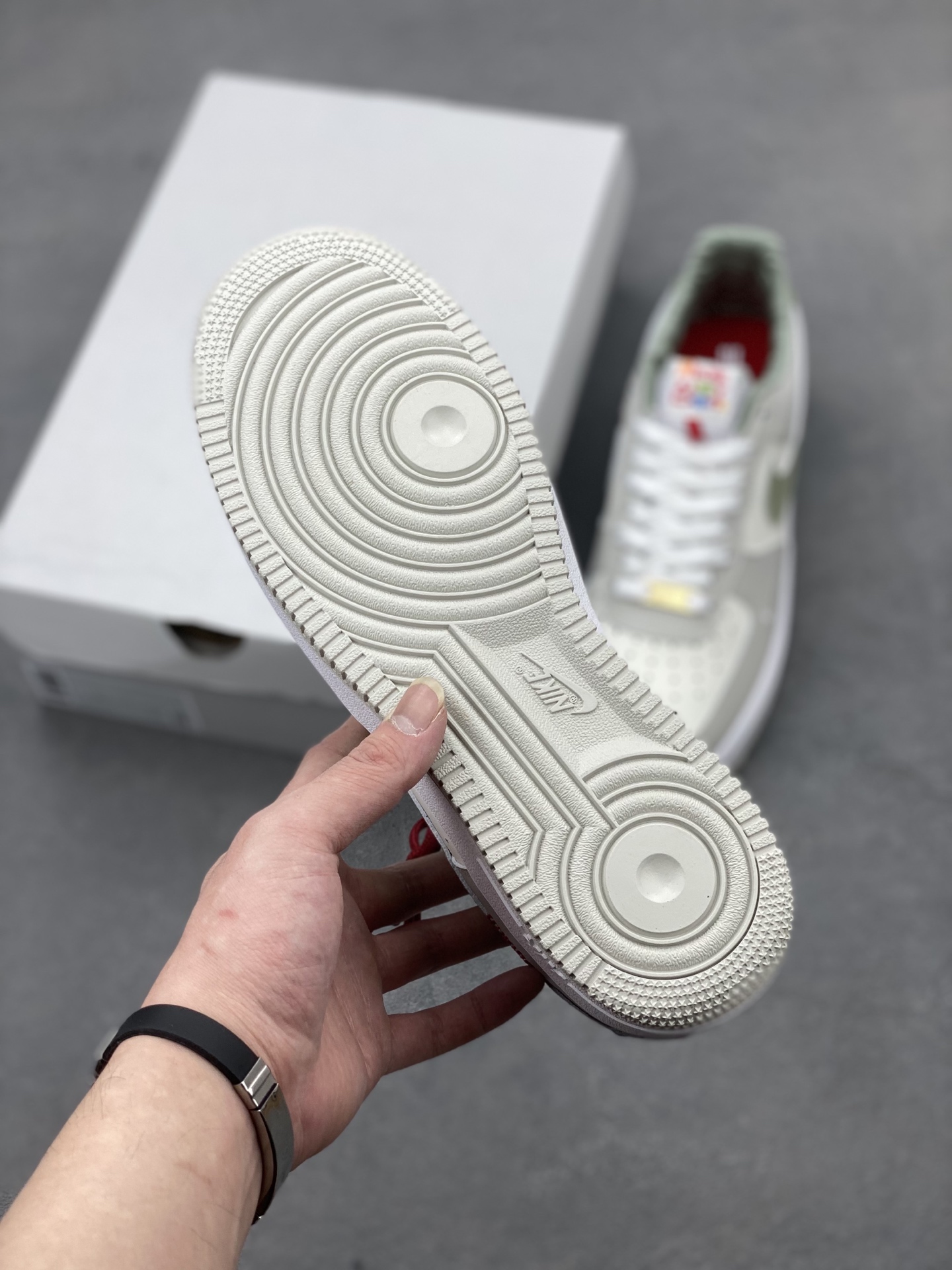 Nike Air Force 1 '07 Low Top Sneakers - Limited Edition, FV6000-131 7 i1740934167842 6517 0 5