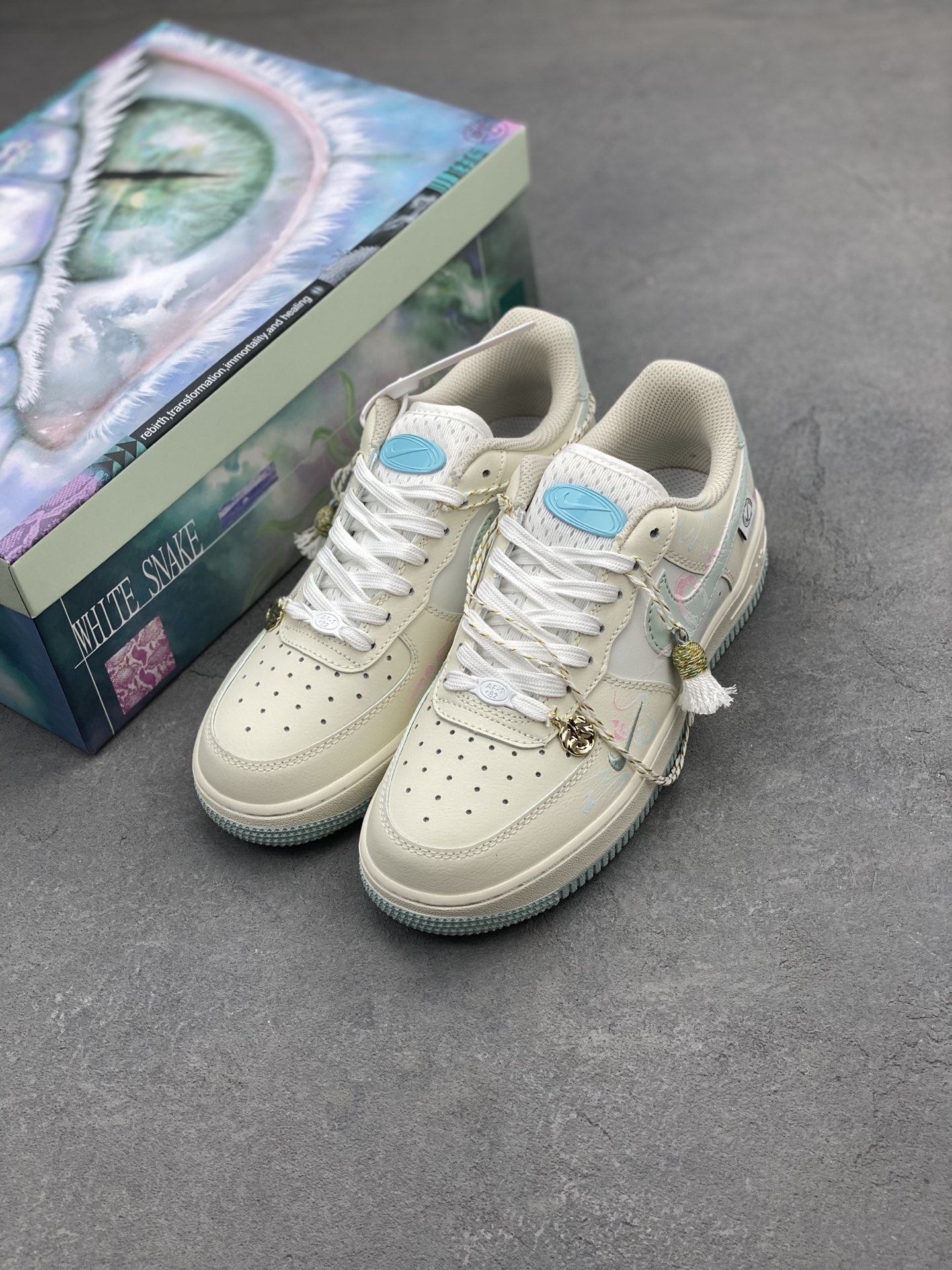 Nike Air Force 1 '07 Low Sneakers - Limited Edition, Comfortable, and Stylish 9 i1740934227251 230 0 7