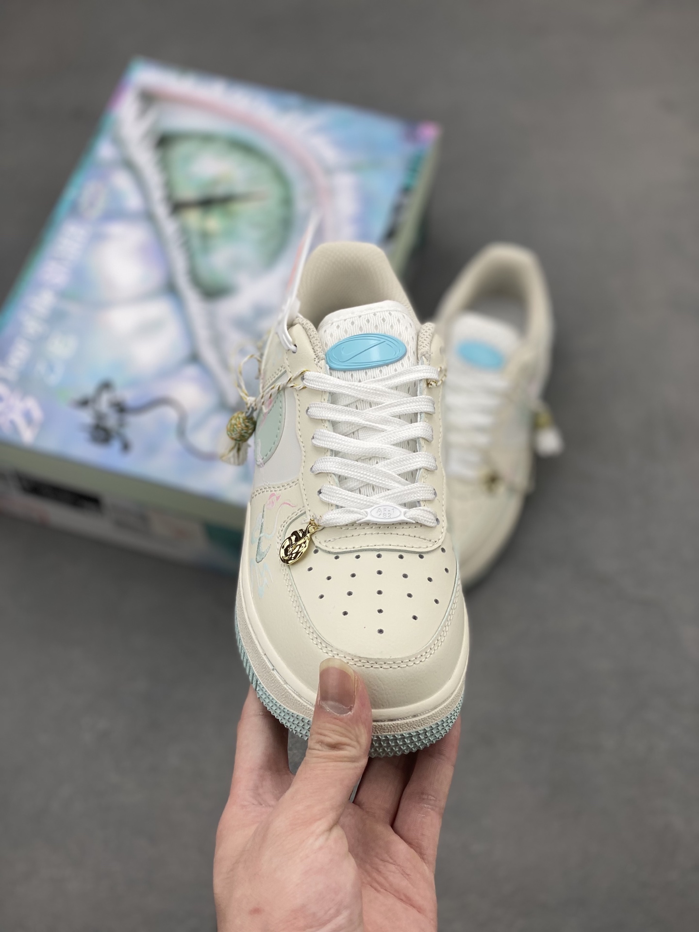 Nike Air Force 1 '07 Low Sneakers - Limited Edition, Comfortable, and Stylish 3 i1740934229097 7620 0 1