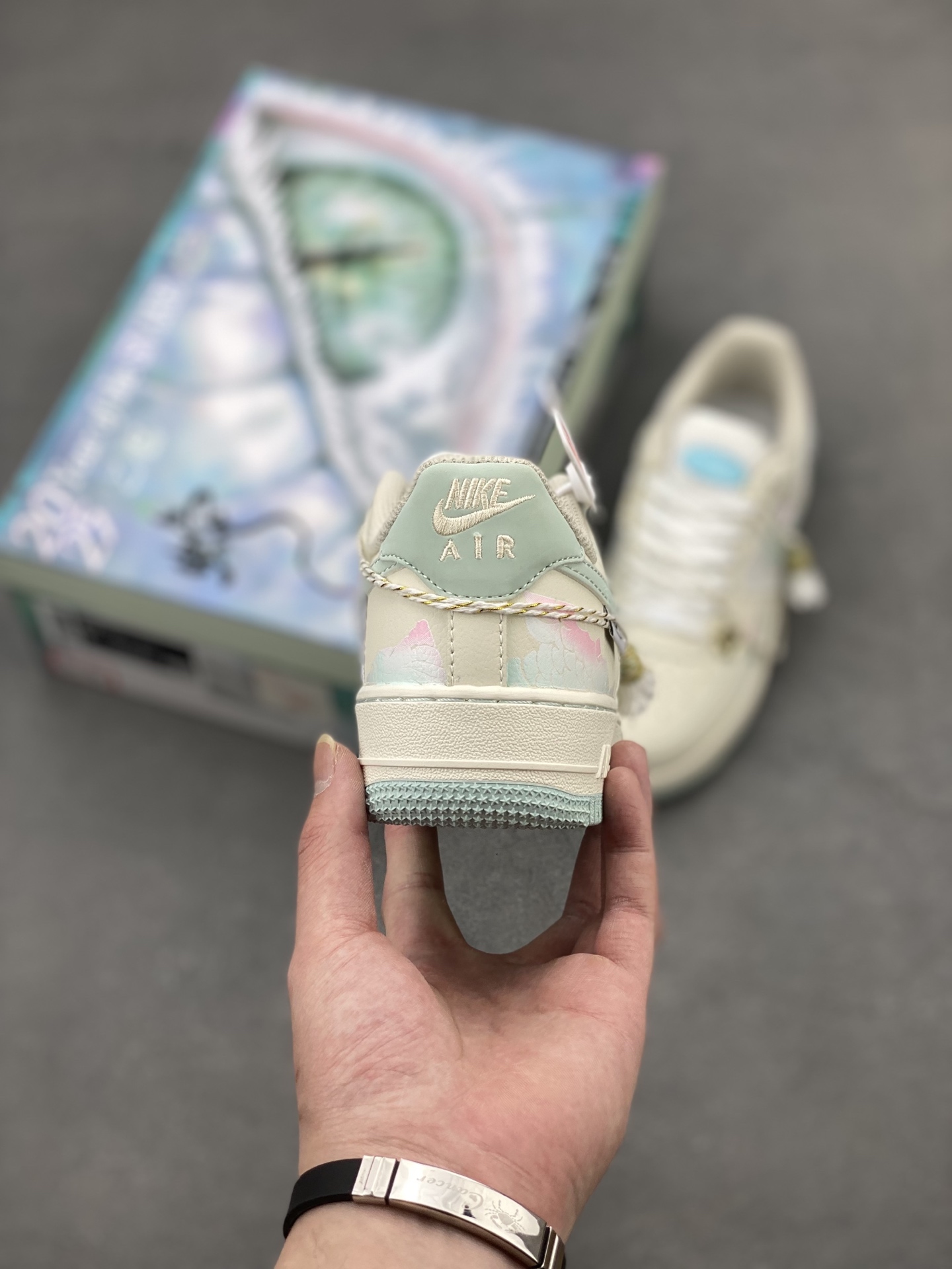 Nike Air Force 1 '07 Low Sneakers - Limited Edition, Comfortable, and Stylish 5 i1740934229446 3724 0 3