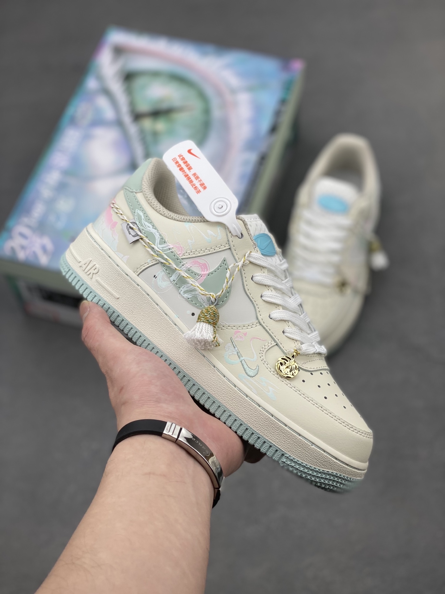 Nike Air Force 1 '07 Low Sneakers - Limited Edition, Comfortable, and Stylish 2 i1740934231042 6781 0 0