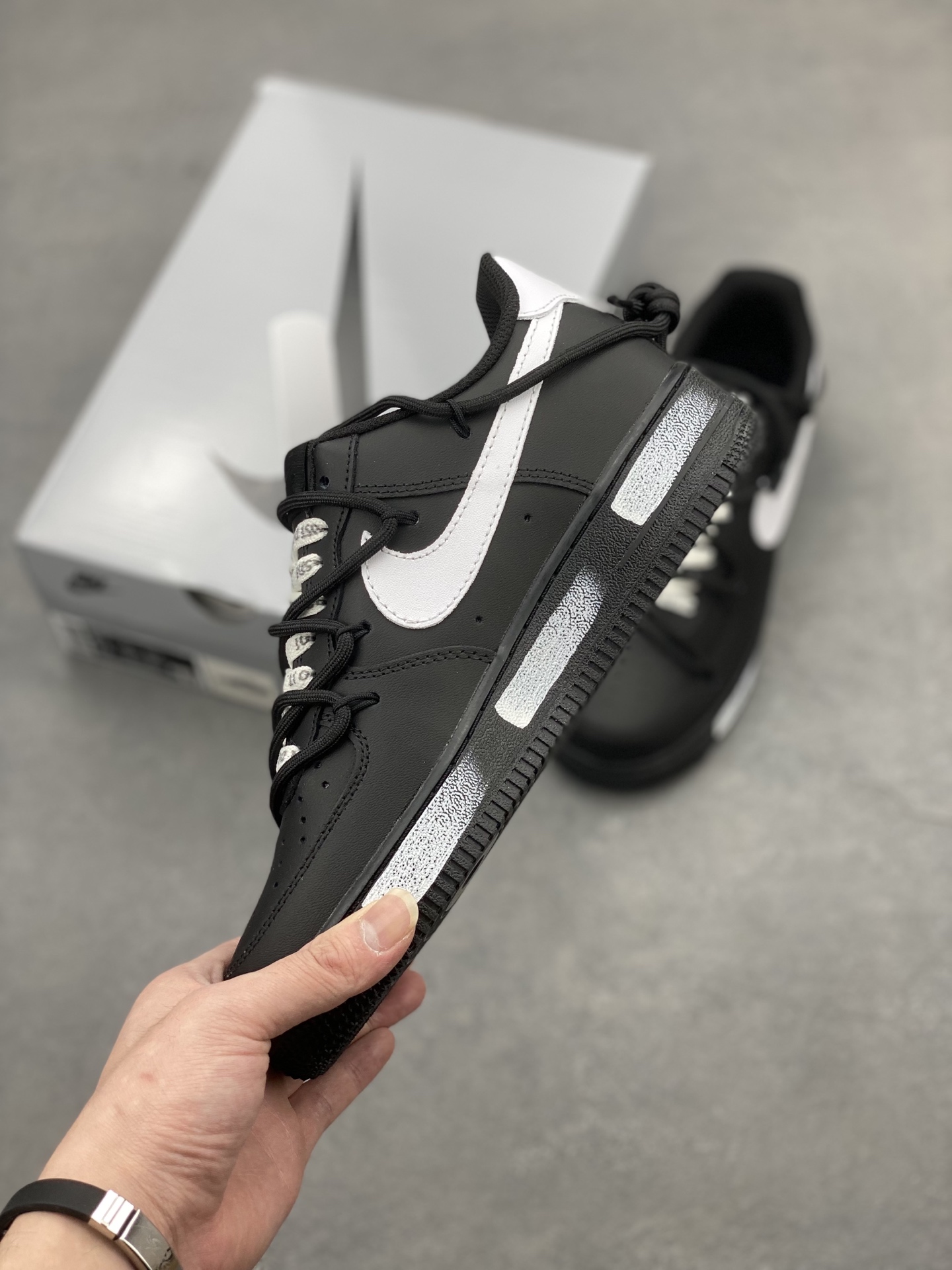 Nike Air Force 1 '07 Low Black/White Limited Edition Sneakers 4 i1741019062791 5709 0 2