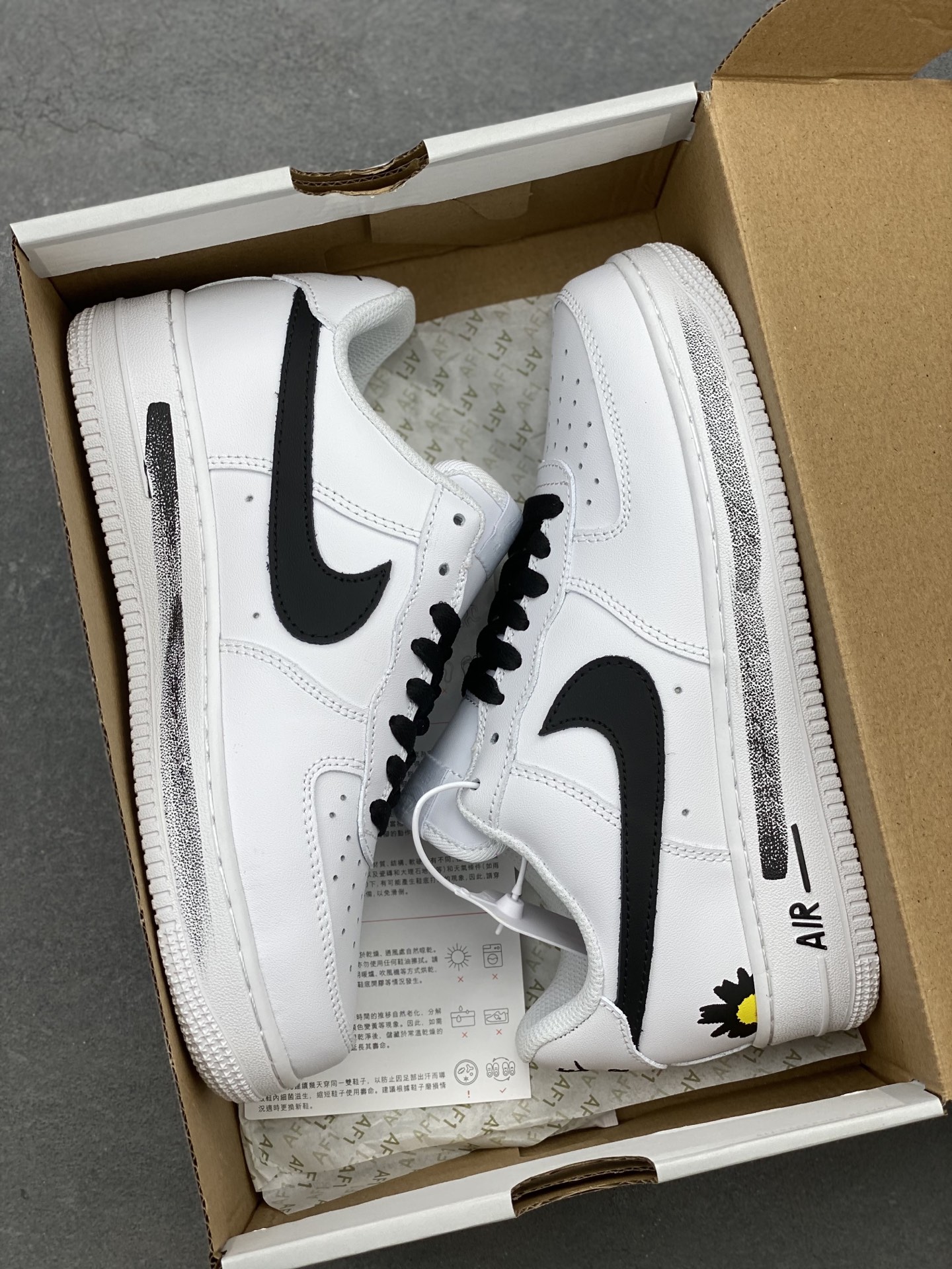 Nike Air Force 1 '07 Low White/Black Casual Sneakers CW2288-111 10 i1741019302269 2553 0 8