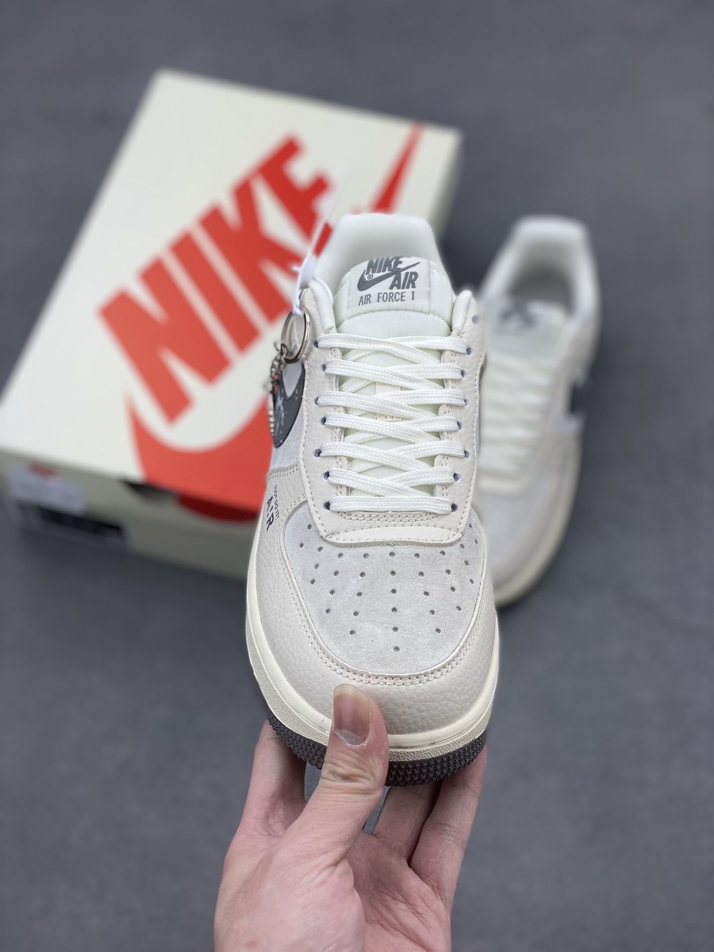 Nike Air Force 1 '07 Low Sneakers Limited Edition - Style DF0188-036 3 i1741104052482 4899 0 1