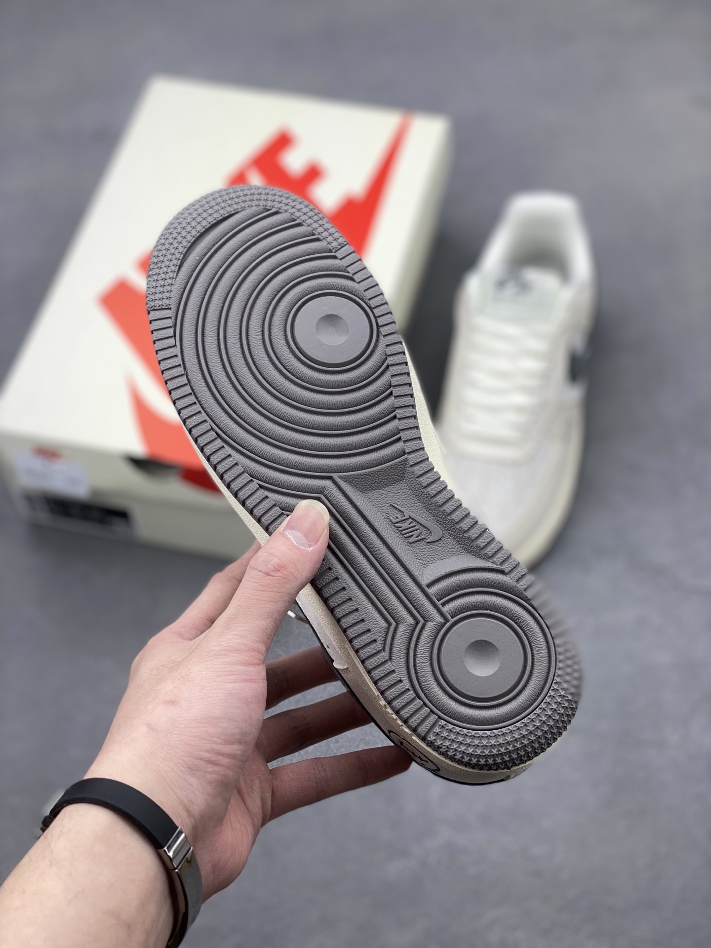 Nike Air Force 1 '07 Low Sneakers Limited Edition - Style DF0188-036 7 i1741104055767 1480 0 5