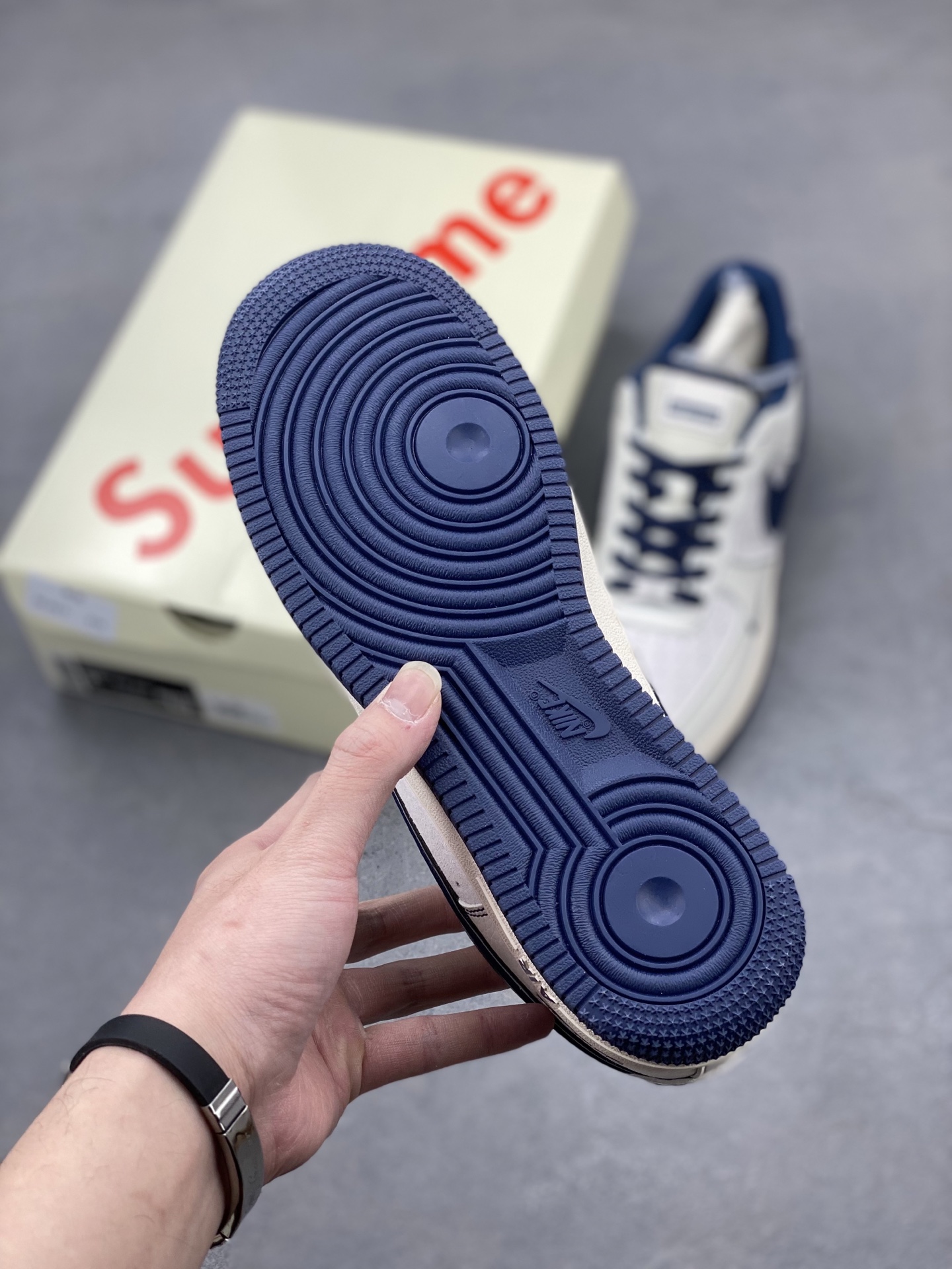 Nike Air Force 1 '07 Low Supreme Collab Sneakers - Beige/Blue, Limited Edition 7 i1741277449045 2522 0 5