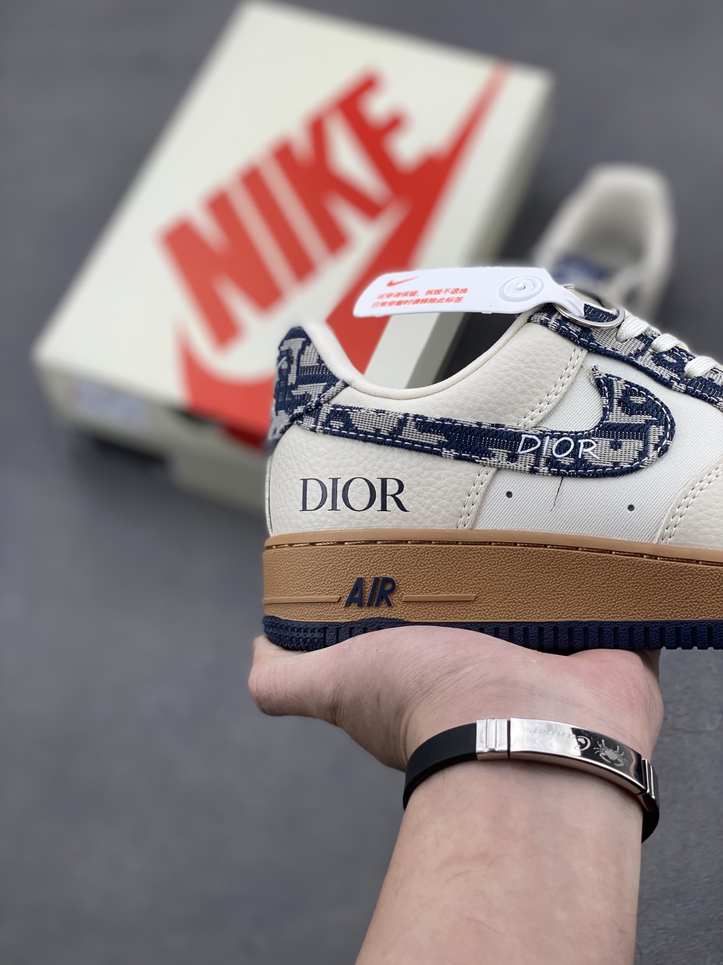 Nike Air Force 1 '07 Low x Dior Limited Edition Sneakers 6 i1741277513601 9263 0 4