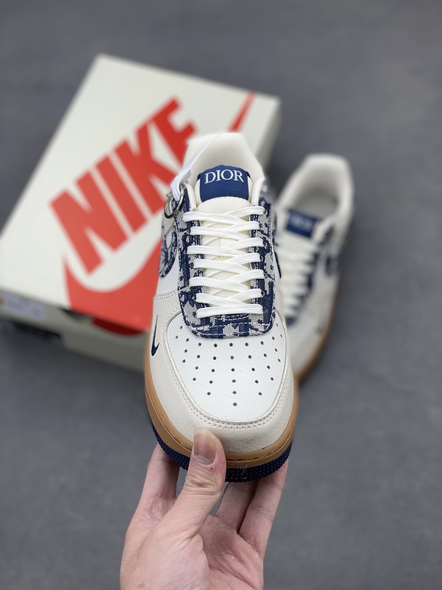 Nike Air Force 1 '07 Low x Dior Limited Edition Sneakers 3 i1741277516493 1104 0 1