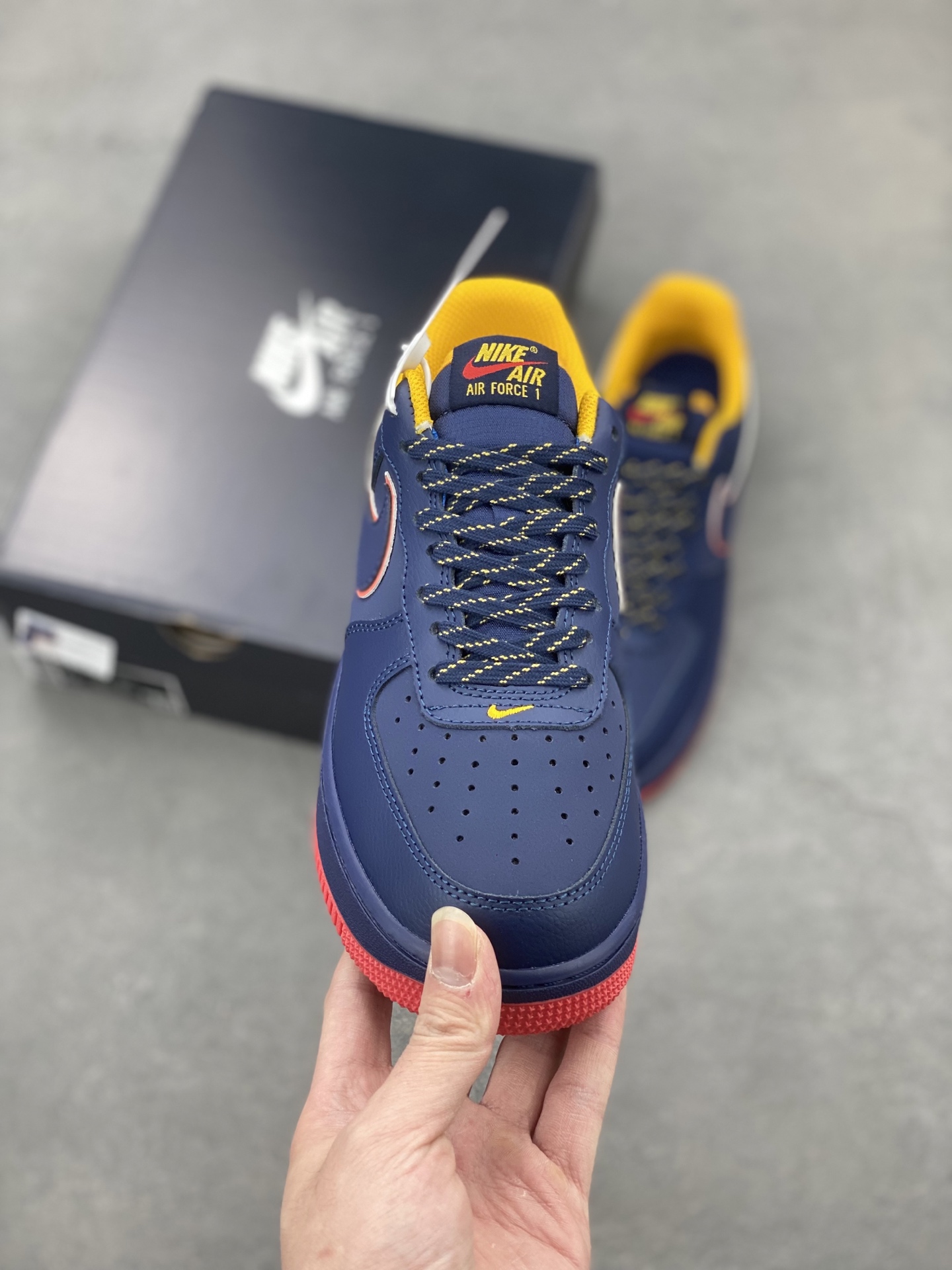 Nike Air Force 1 '07 Low Navy/Red Sneakers - Limited Edition 3 i1741277589932 8408 0 1