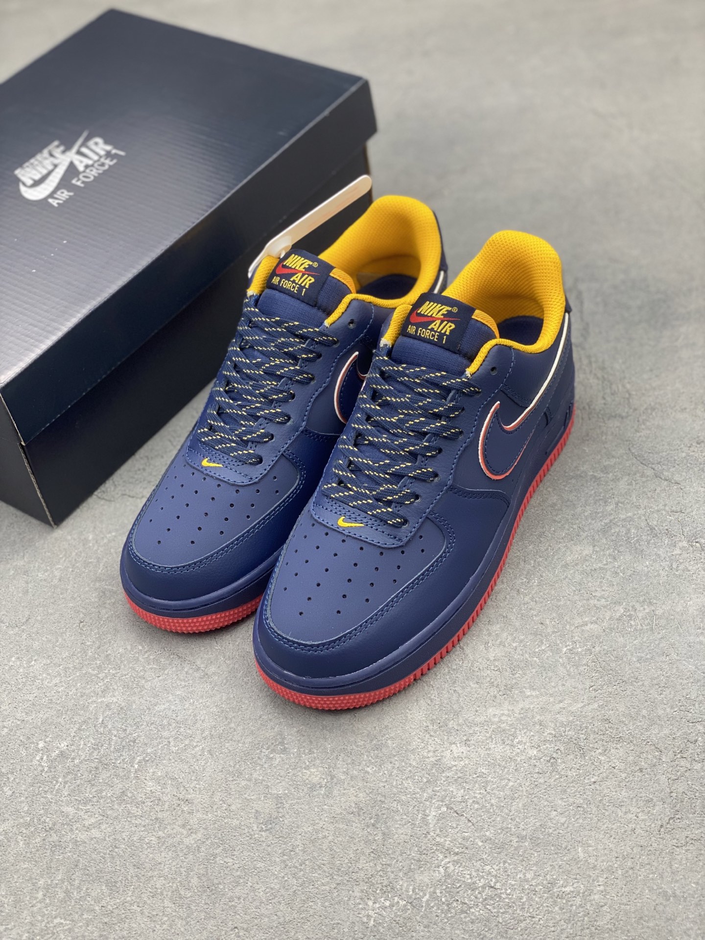 Nike Air Force 1 '07 Low Navy/Red Sneakers - Limited Edition 9 i1741277591326 9934 0 7