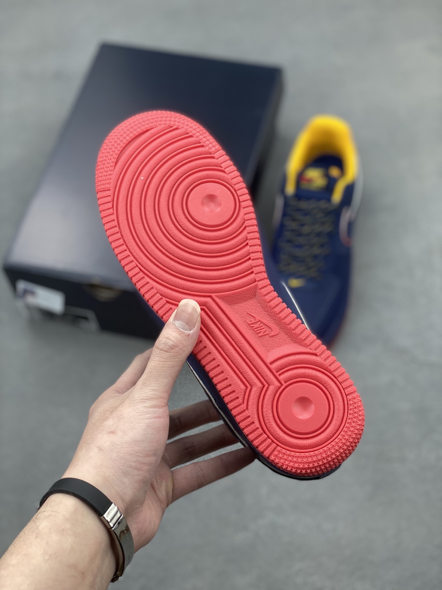 Nike Air Force 1 '07 Low Navy/Red Sneakers - Limited Edition 7 i1741277596641 1789 0 5