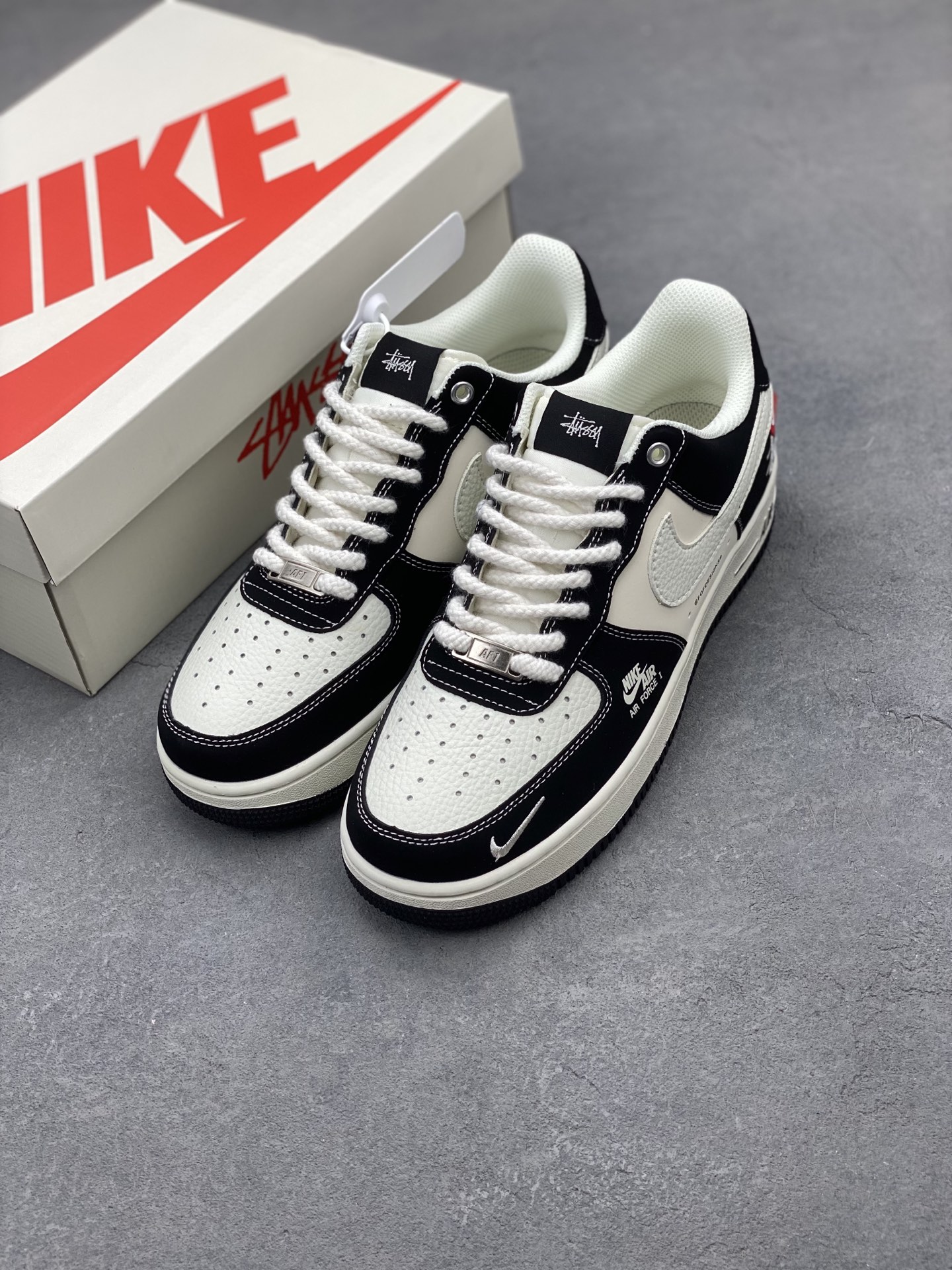 Nike Air Force 1 '07 Low Stussy Collab Sneakers - Limited Edition 9 i1741277656231 635 0 7