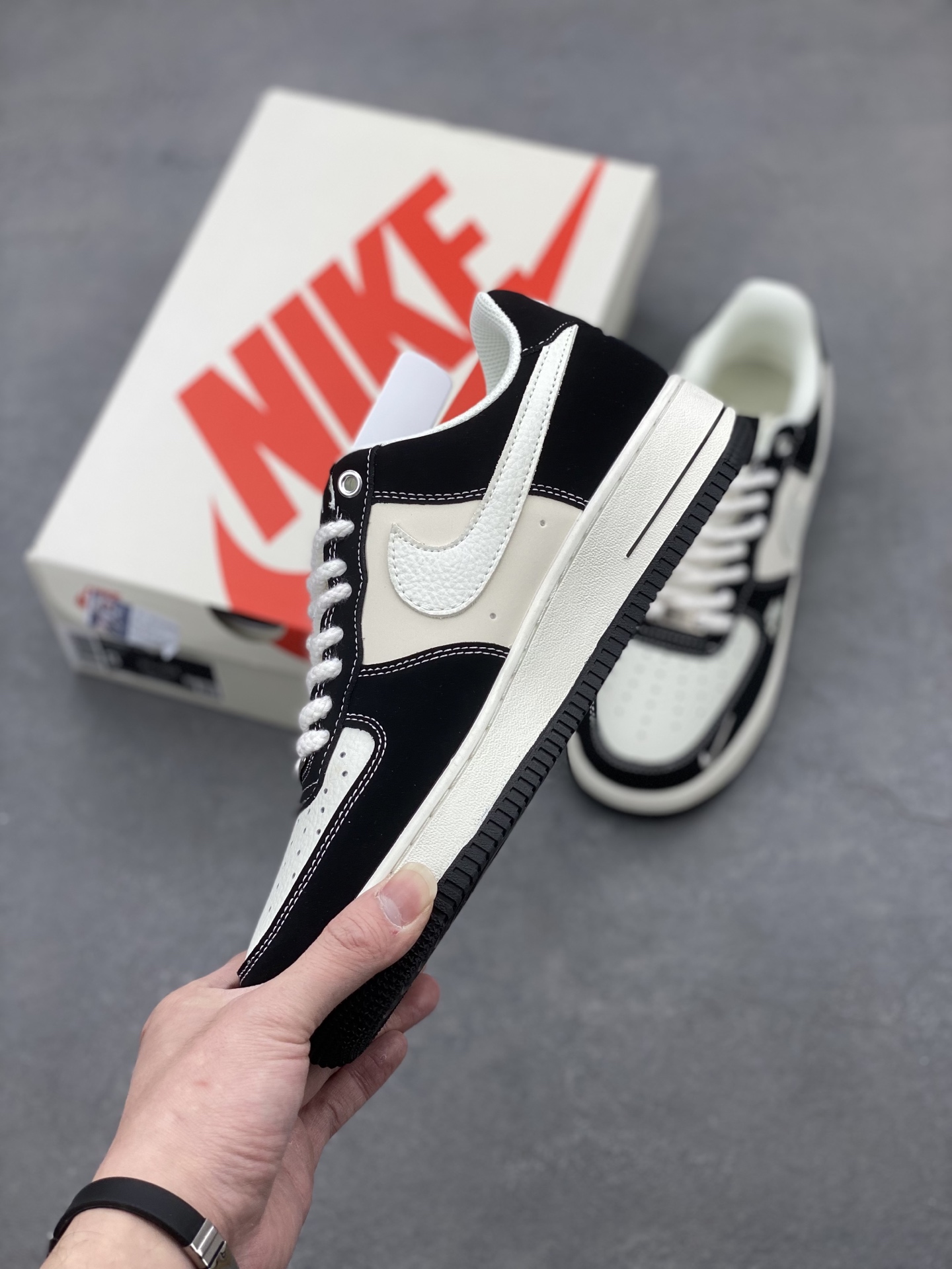 Nike Air Force 1 '07 Low Stussy Collab Sneakers - Limited Edition 4 i1741277661022 5125 0 2