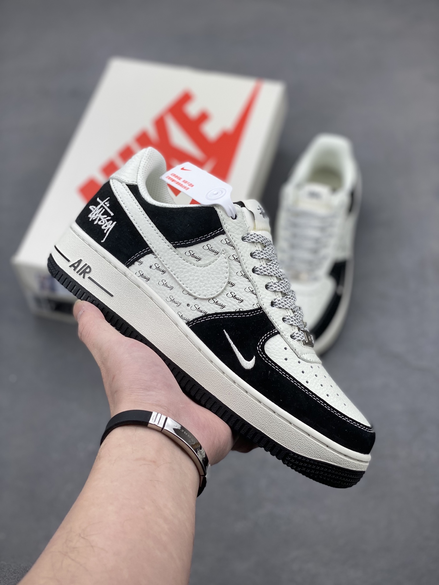Nike Air Force 1 '07 Low Stussy Collab - Black & White Limited Edition 2 i1741277700258 7908 0 0