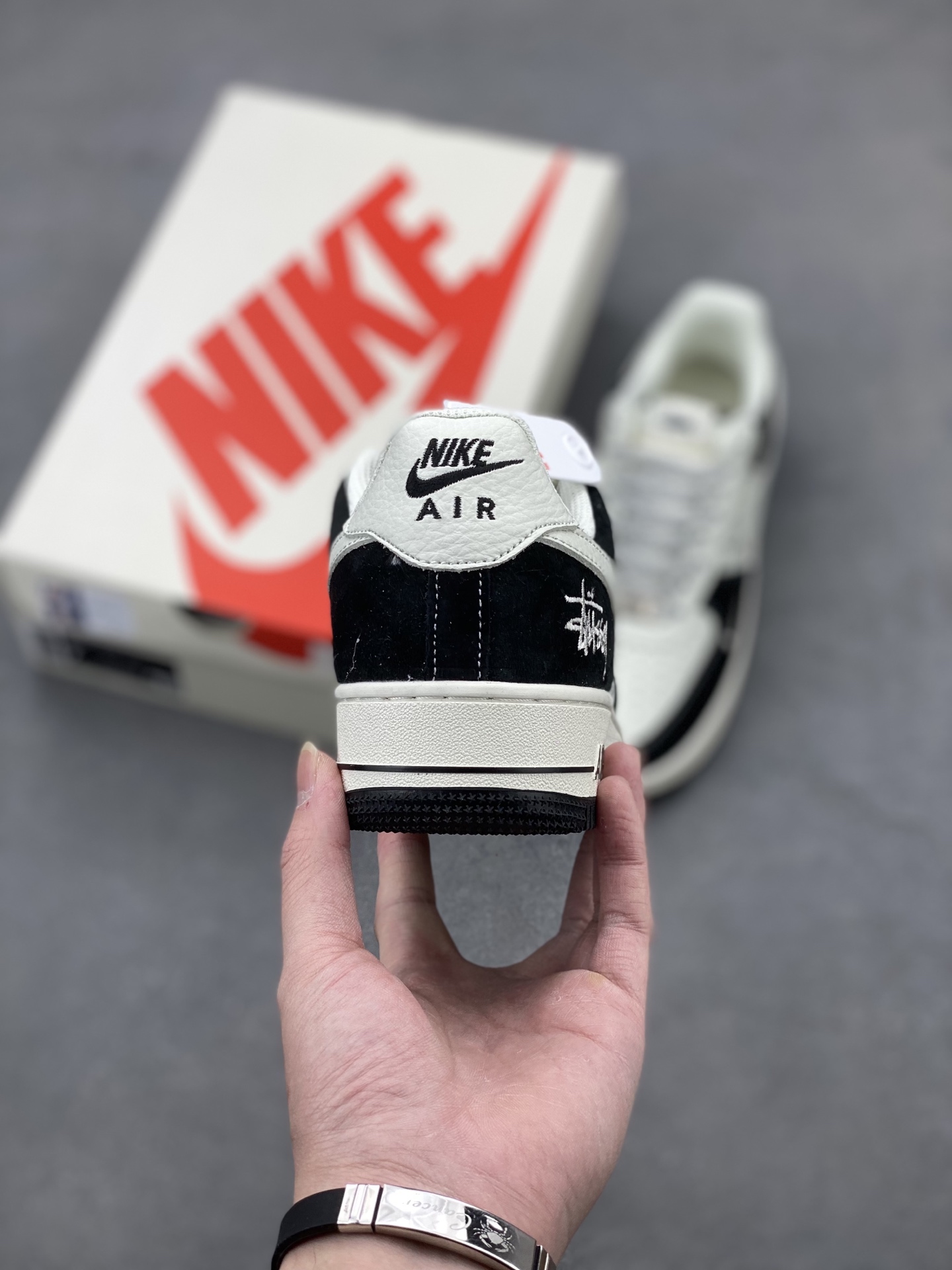 Nike Air Force 1 '07 Low Stussy Collab - Black & White Limited Edition 5 i1741277705338 6223 0 3