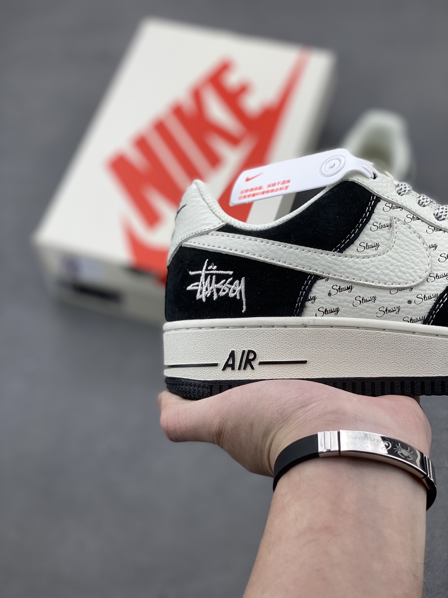 Nike Air Force 1 '07 Low Stussy Collab - Black & White Limited Edition 6 i1741277705835 6415 0 4