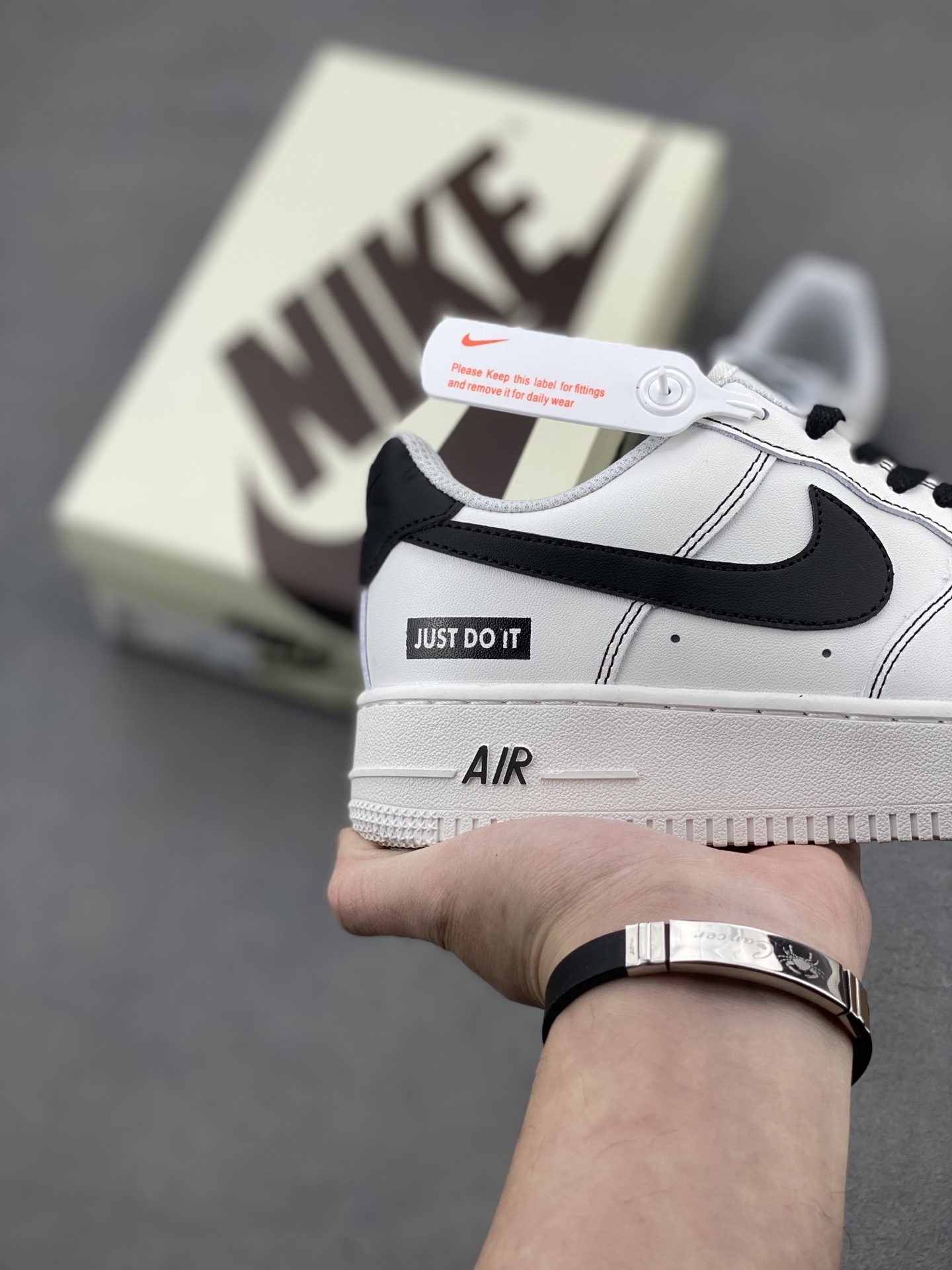 Nike Air Force 1 '07 Low White/Black Stitching Detail Casual Shoes 6 i1741277759301 1203 0 4