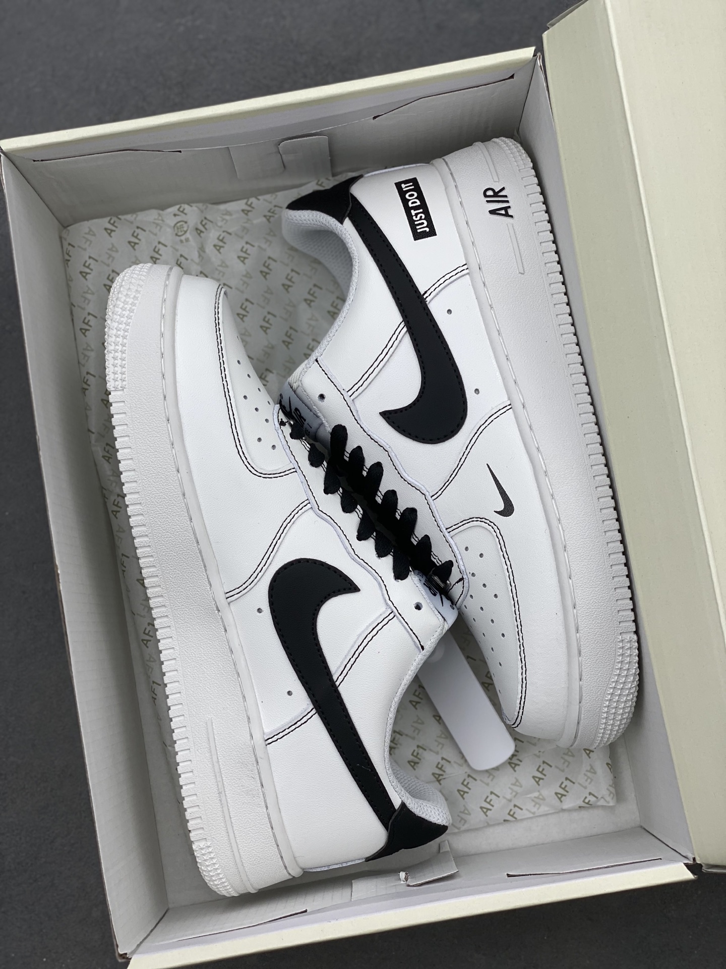 Nike Air Force 1 '07 Low White/Black Stitching Detail Casual Shoes 10 i1741277761324 8018 0 8