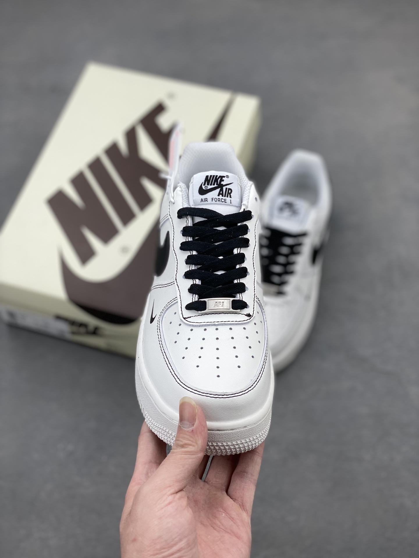 Nike Air Force 1 '07 Low White/Black Stitching Detail Casual Shoes 3 i1741277763494 6140 0 1