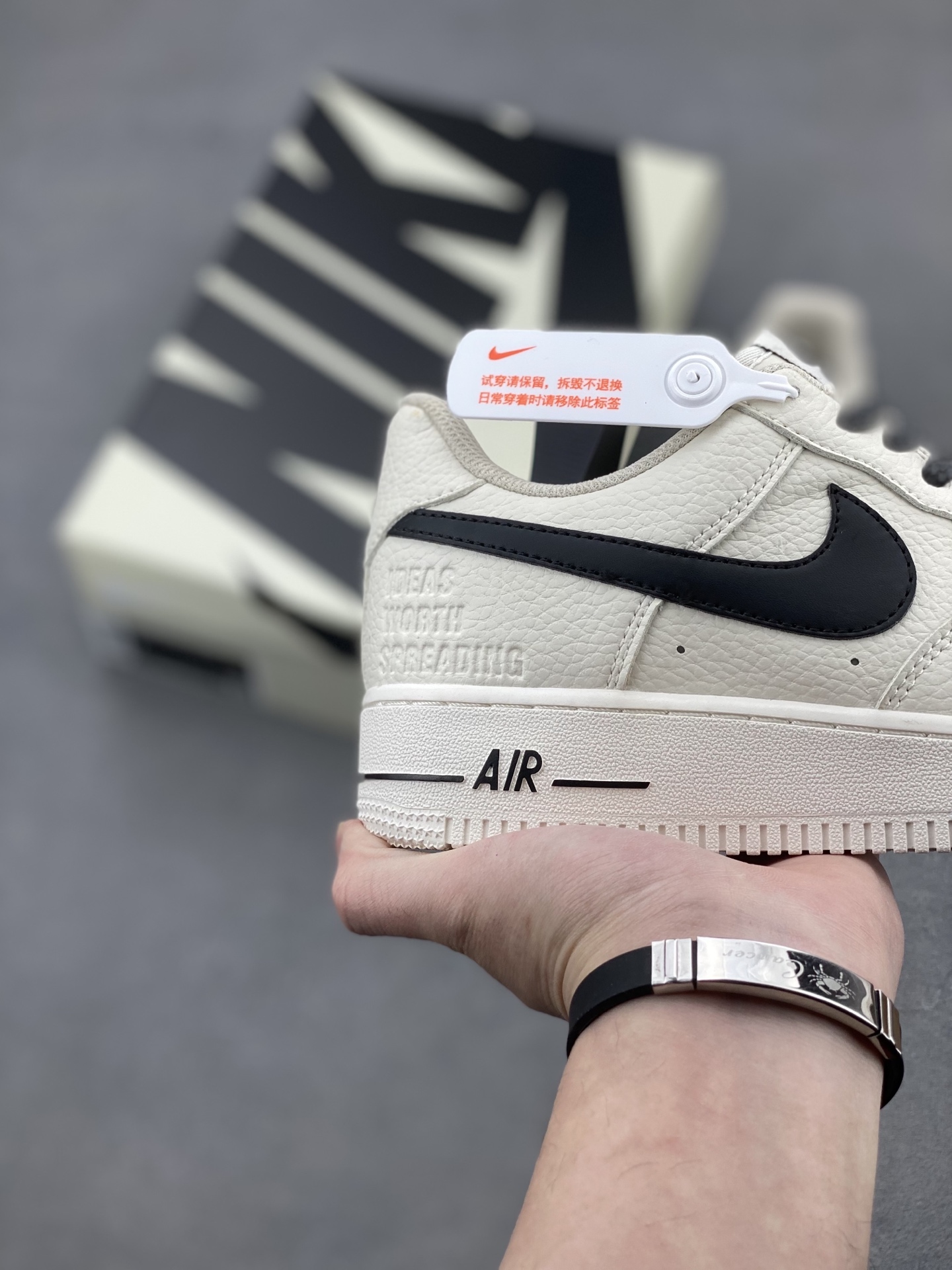 Nike Air Force 1 '07 Low Sneakers - Limited Edition, Comfortable and Stylish 6 i1741277912159 2507 0 4