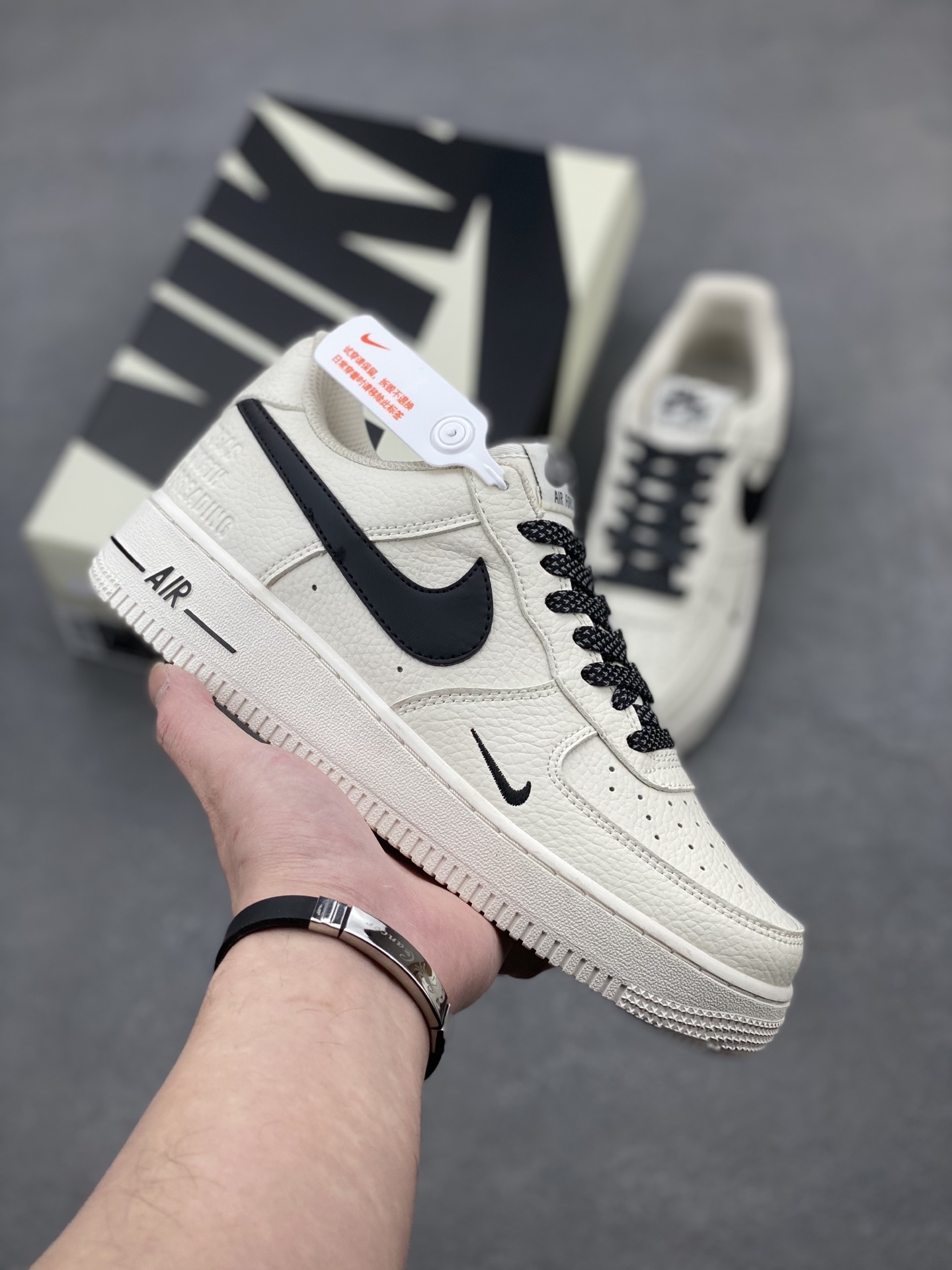 Nike Air Force 1 '07 Low Sneakers - Limited Edition, Comfortable and Stylish 2 i1741277915080 8187 0 0