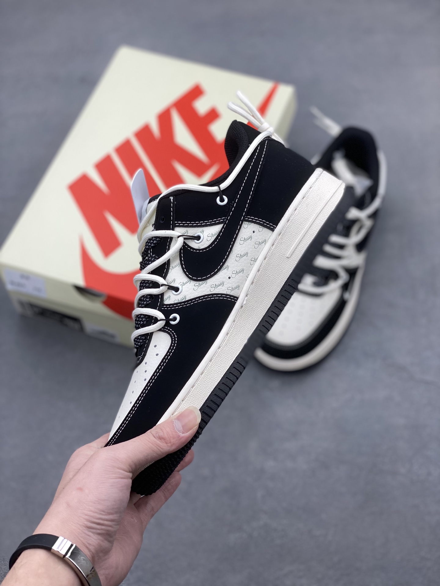 Nike Air Force 1 '07 Low Black/White Limited Edition Sneakers For Men and Women 4 i1741363373304 4899 0 2