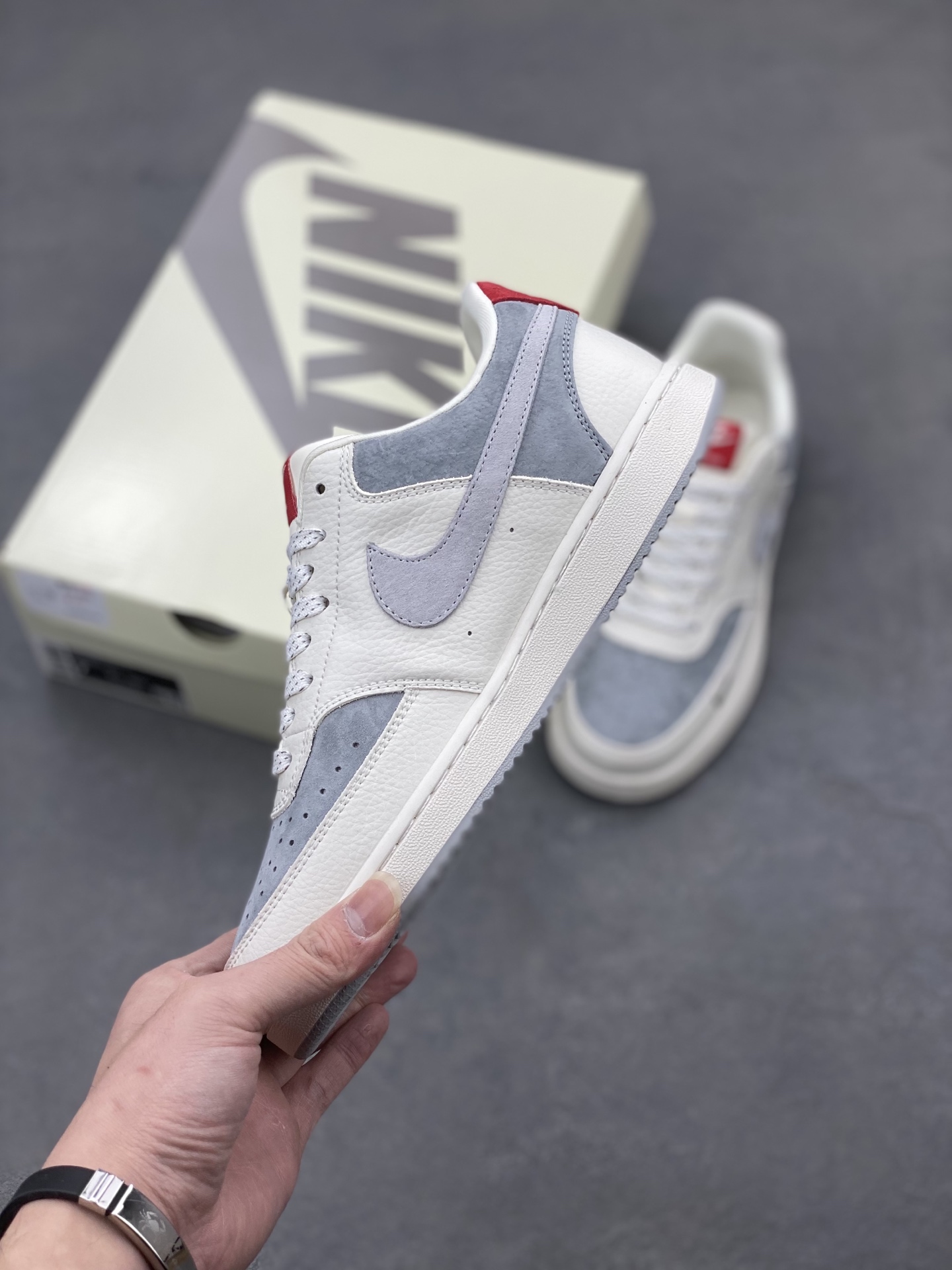 Nike Ebernon Low PRM: Versatile, Breathable Sneakers for Everyday Style and Comfort 4 i1741363570738 277 0 2