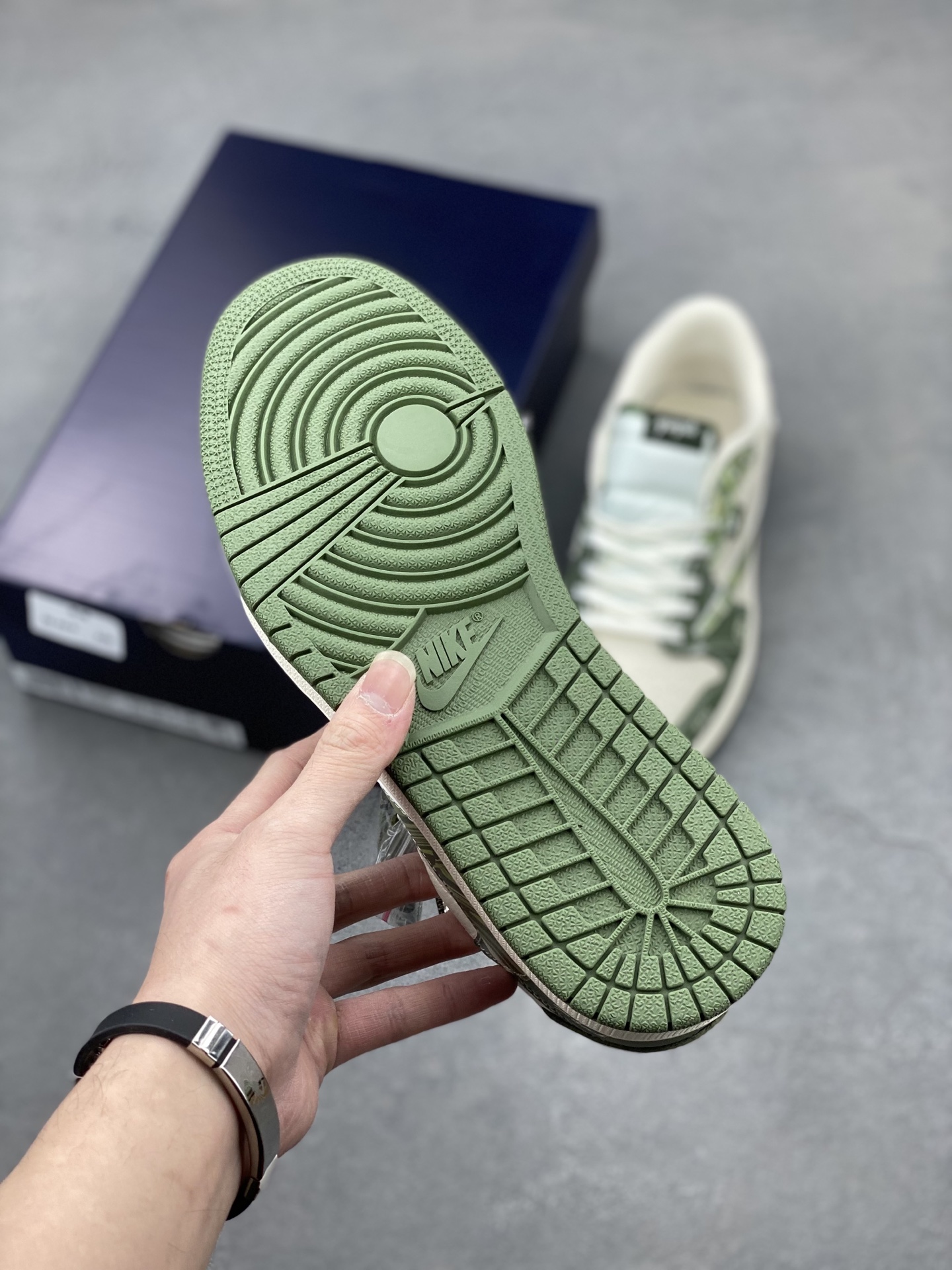 Air Jordan 1 Low x Travis Scott x Gucci Collaboration Sneakers 6 i1741363880208 8672 0 5