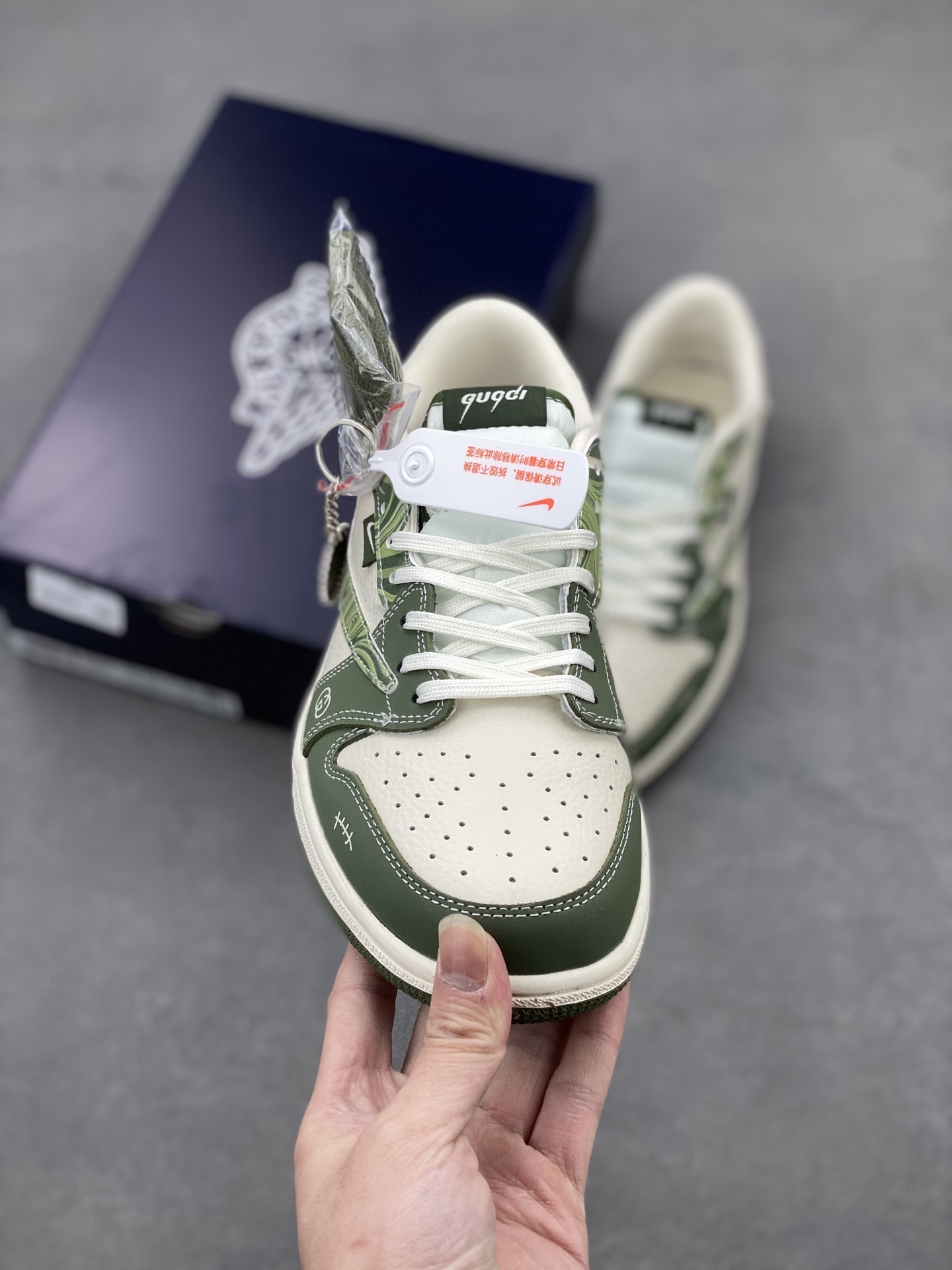 Air Jordan 1 Low x Travis Scott x Gucci Collaboration Sneakers 2 i1741363882888 4293 0 1