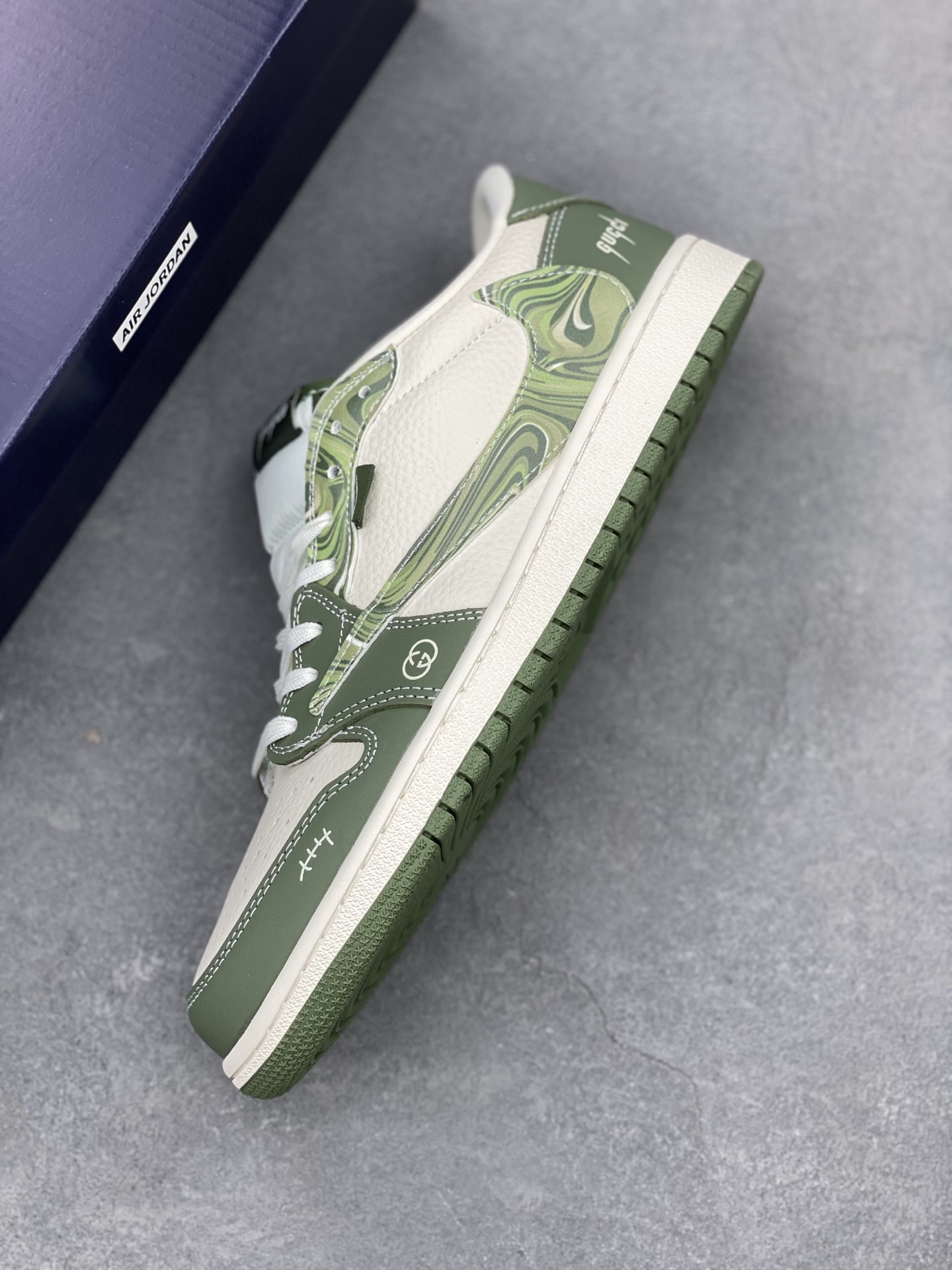 Air Jordan 1 Low x Travis Scott x Gucci Collaboration Sneakers 7 i1741363886059 9107 0 6