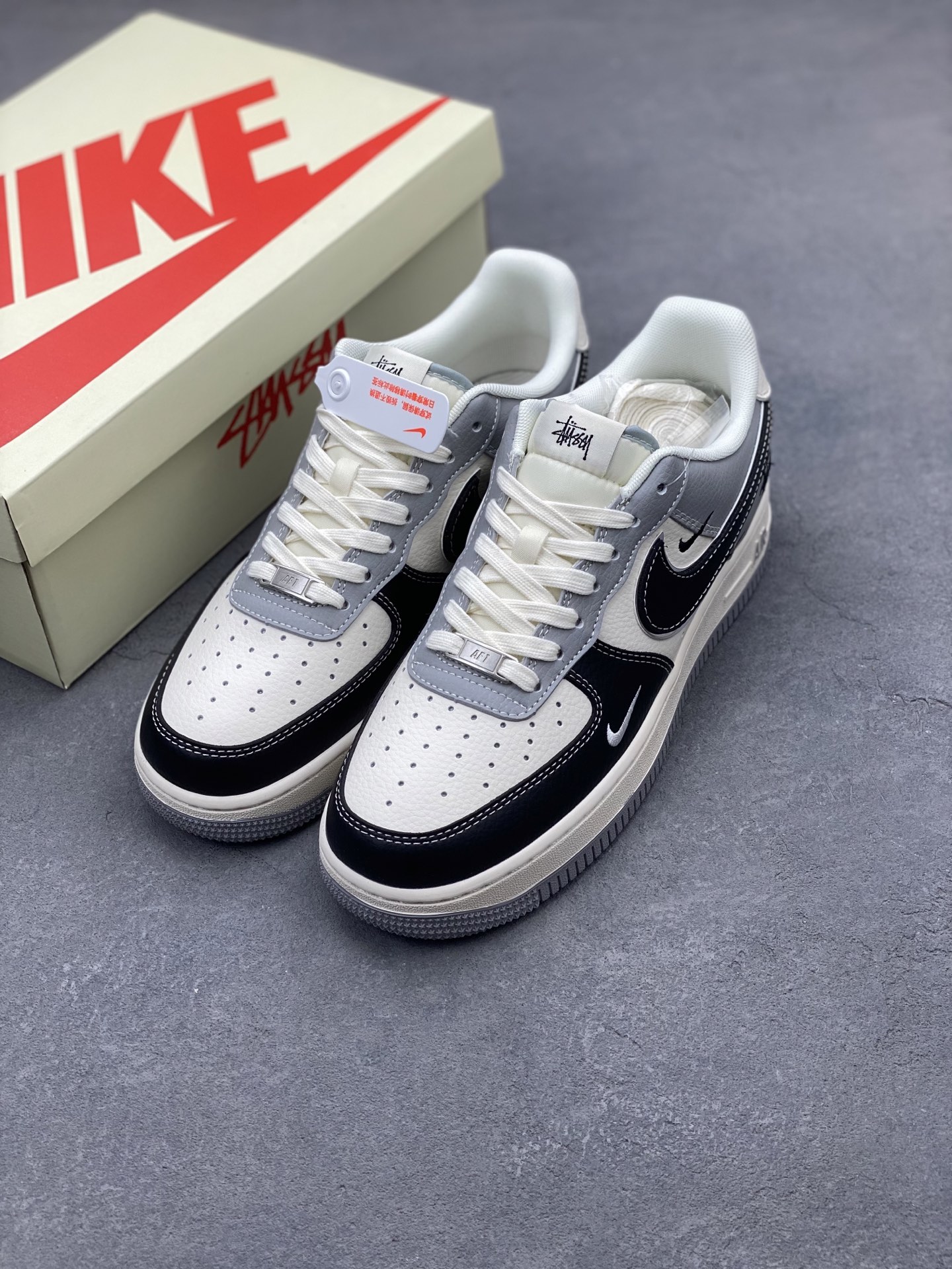 Nike Air Force 1 '07 Low Stussy Collab Sneakers Limited Edition 9 i1741449848684 4067 0 7