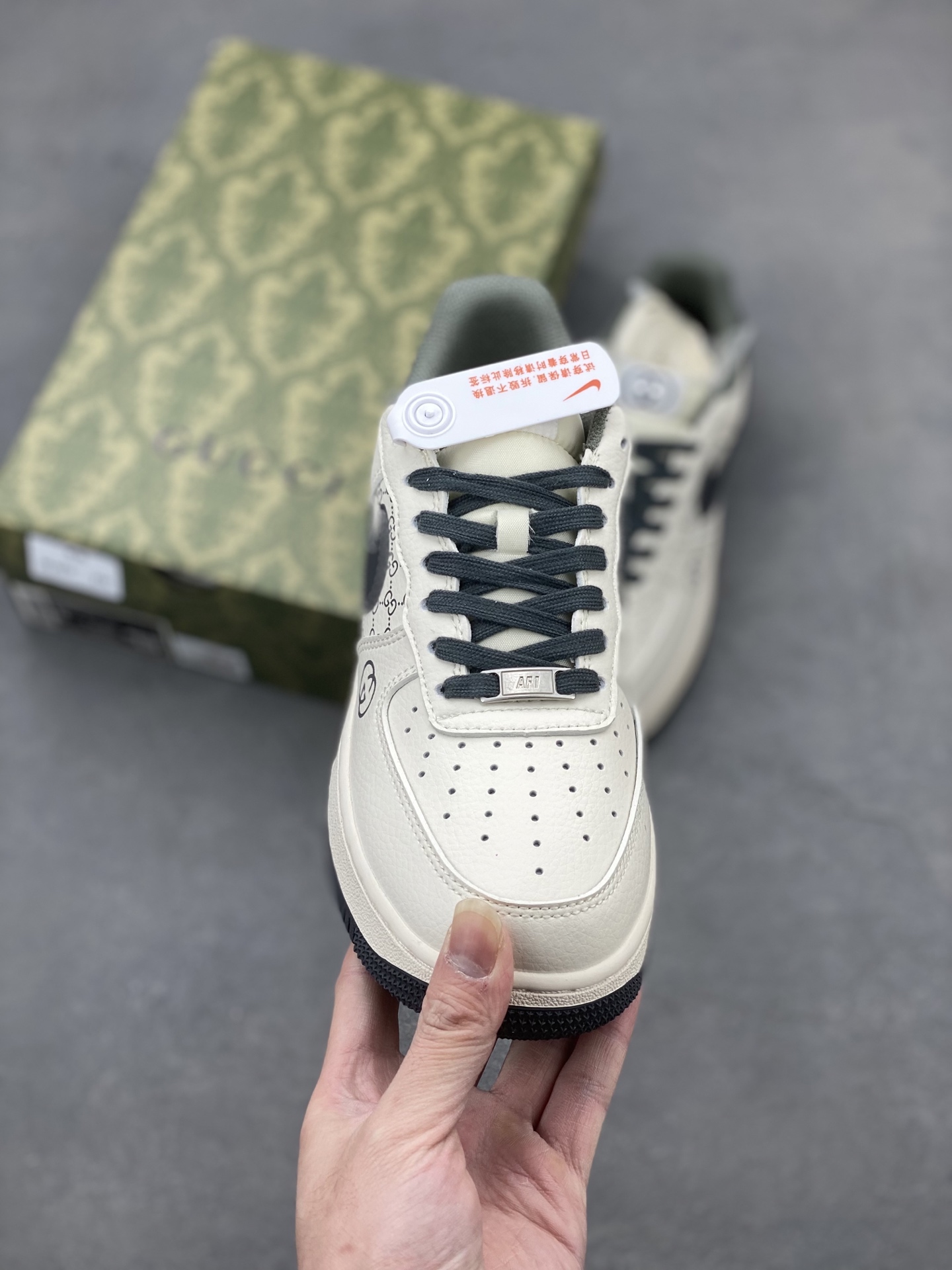 Nike Air Force 1 '07 Low Gucci Sneakers Limited Edition - Custom Hardware 3 i1741449919933 8121 0 1