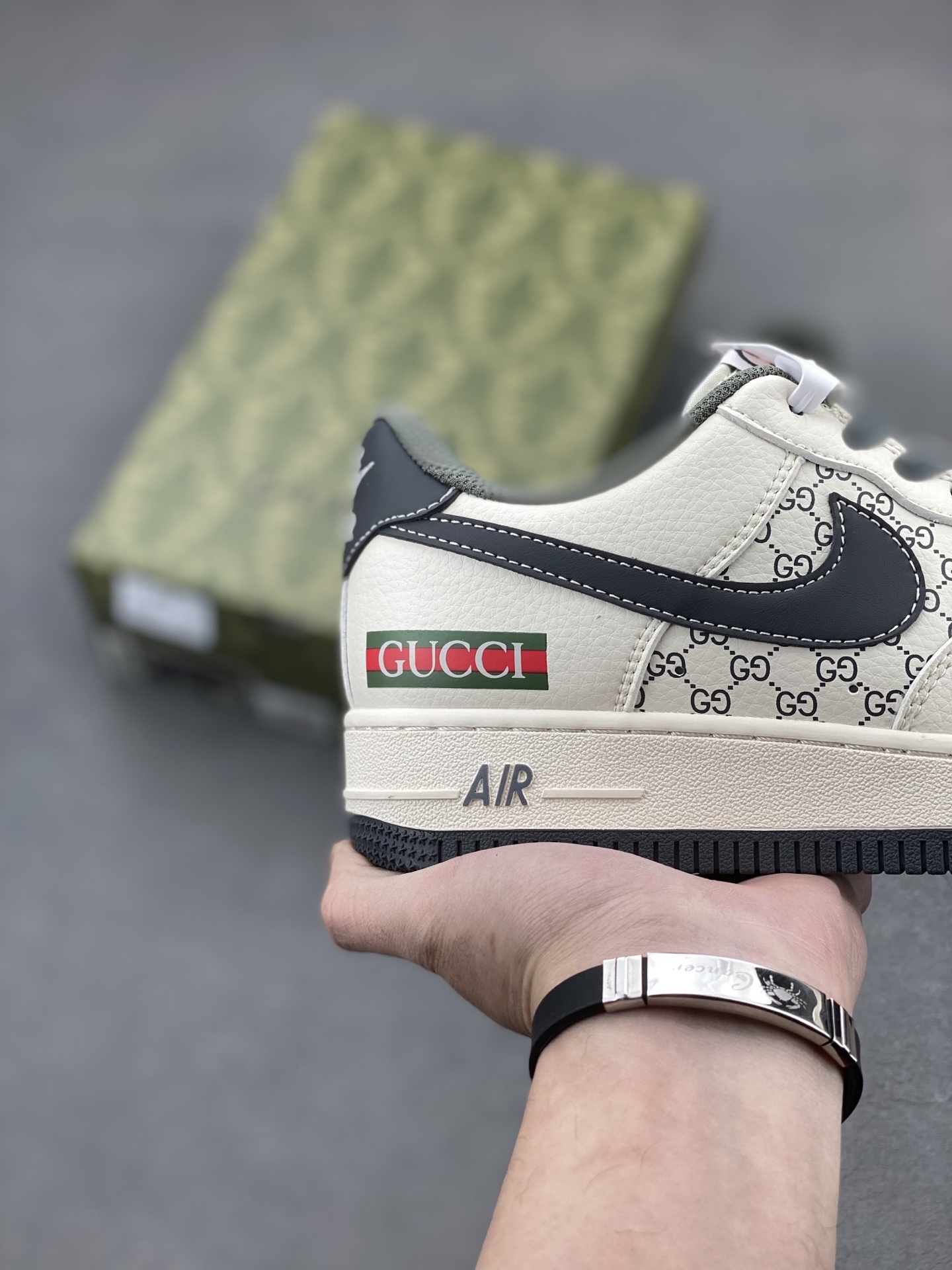 Nike Air Force 1 '07 Low Gucci Sneakers Limited Edition - Custom Hardware 6 i1741449920452 9784 0 4