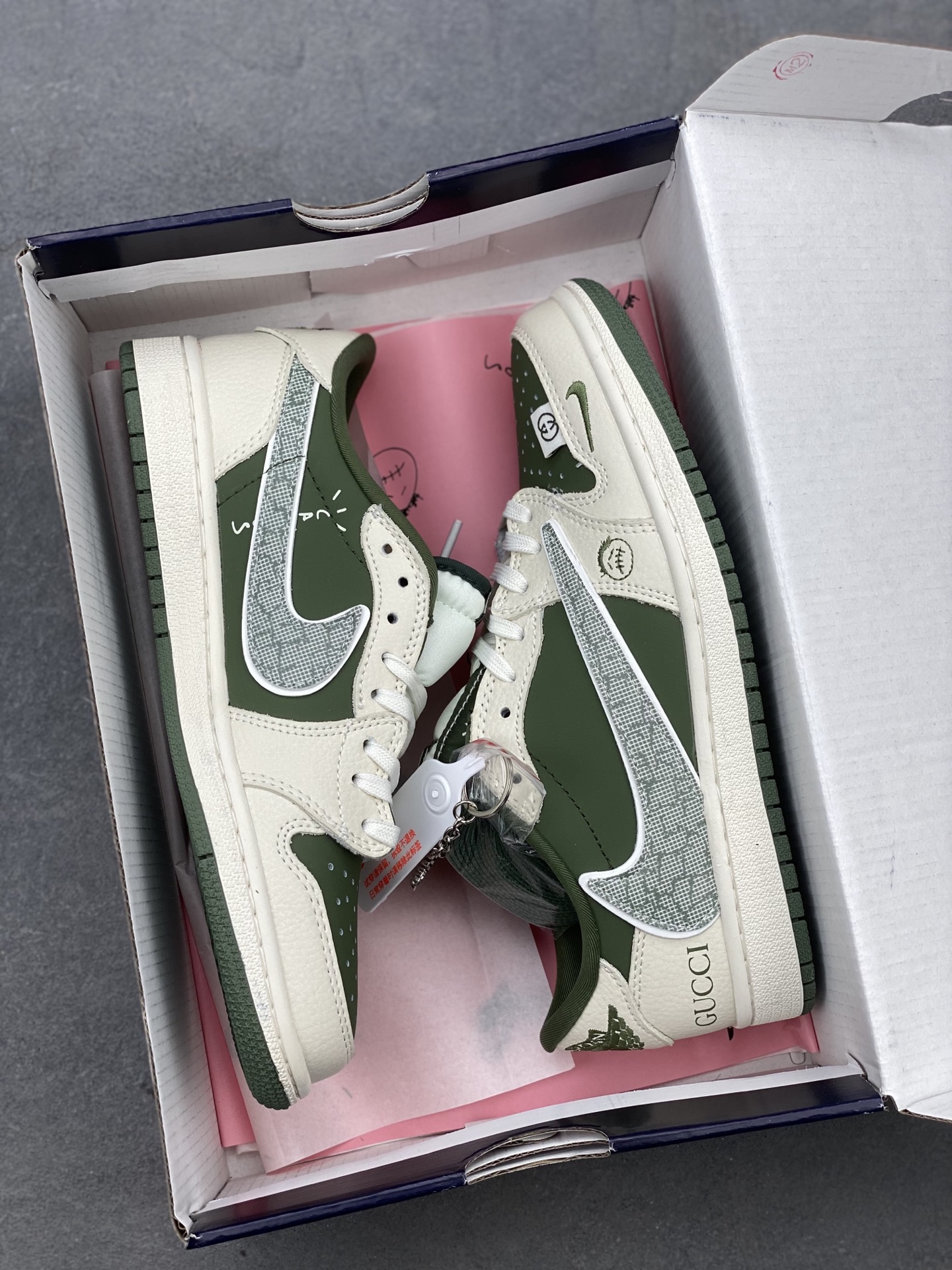 Air Jordan 1 Low Travis Scott x Gucci Olive Green Sneakers 10 i1741450636540 7176 0 8
