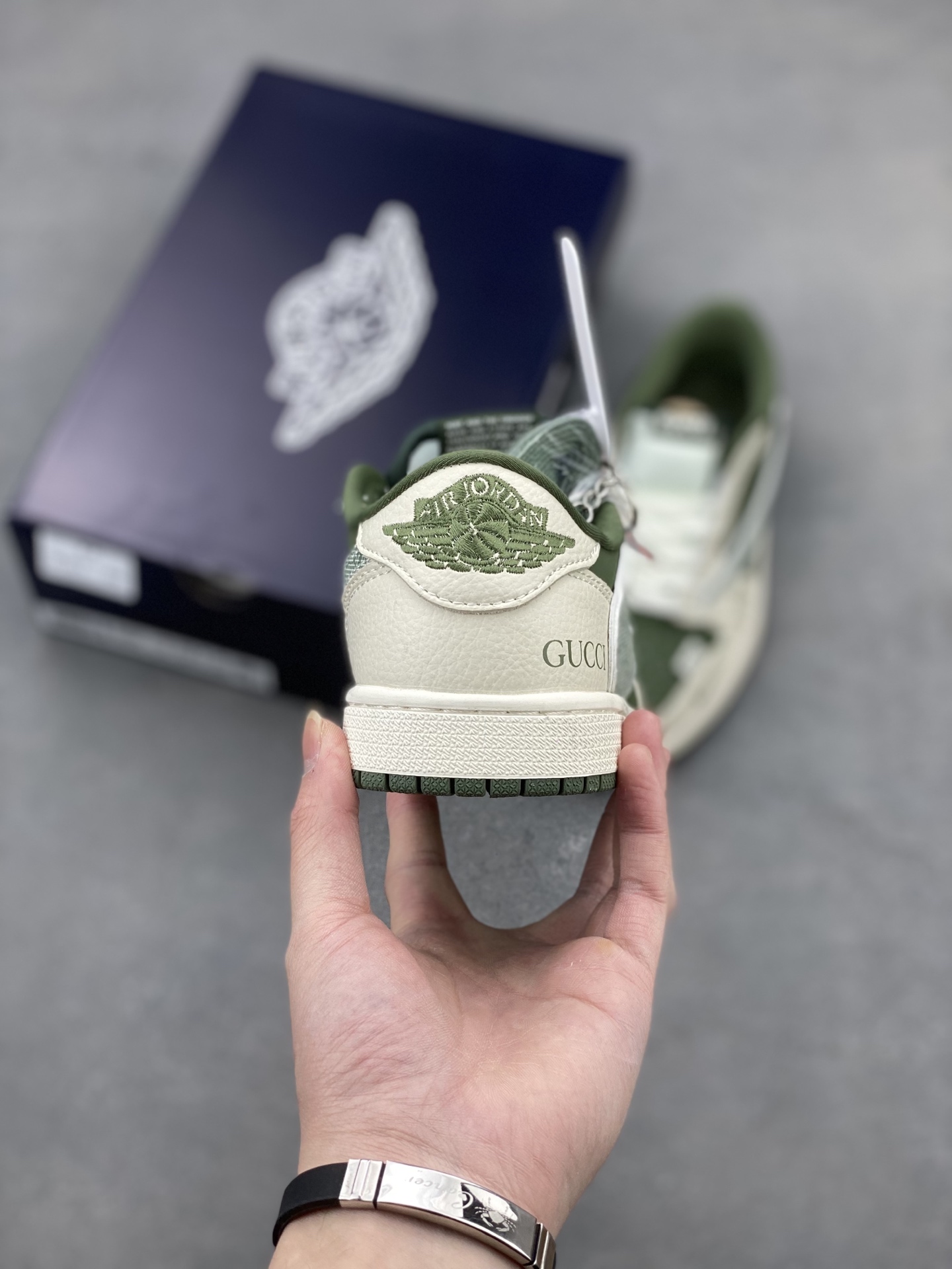 Air Jordan 1 Low Travis Scott x Gucci Olive Green Sneakers 5 i1741450639575 3320 0 3