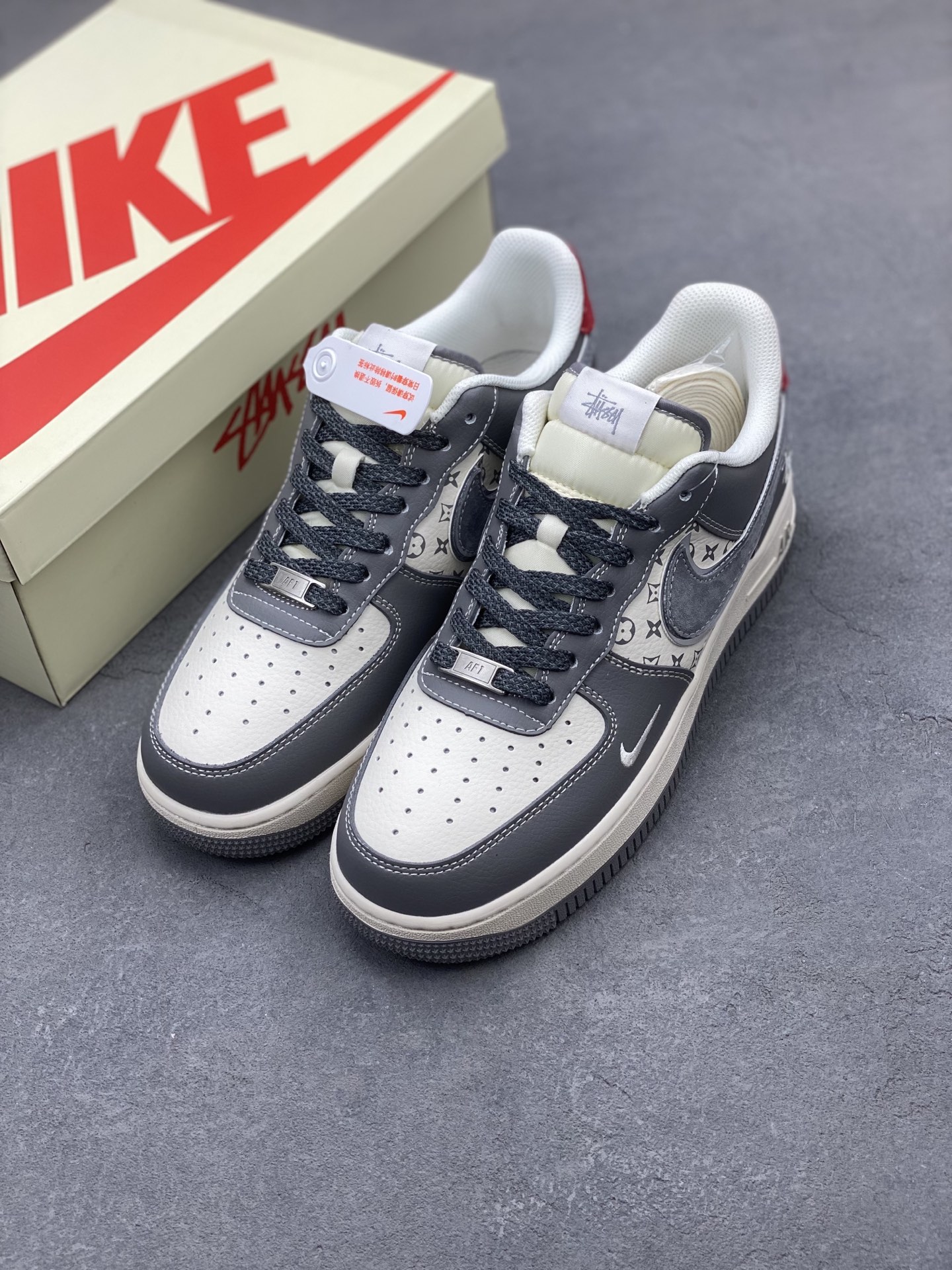 Nike Air Force 1 '07 Low Stussy Collab Gray Red Print Limited Edition 9 i1741537028000 8039 0 7